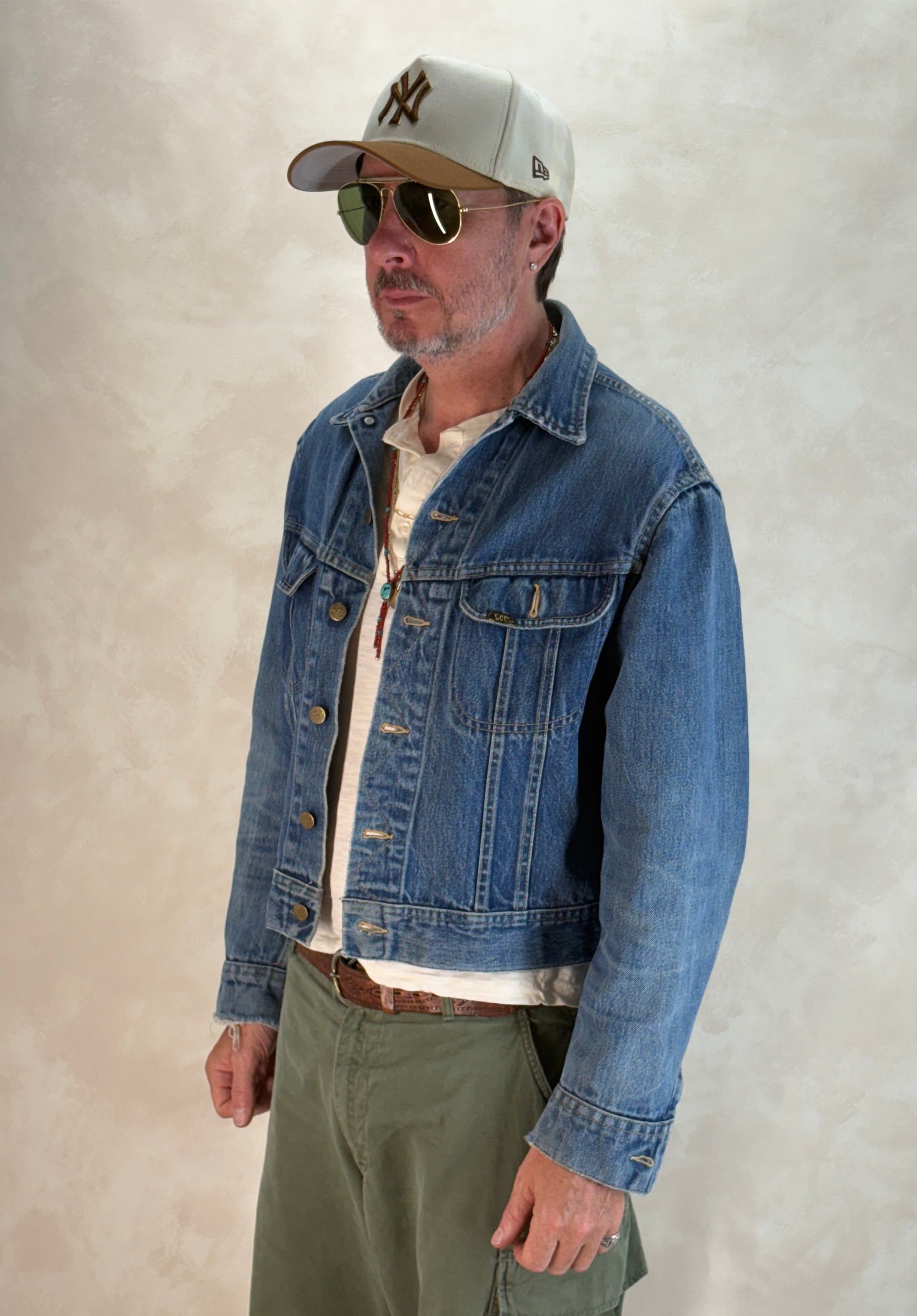 Size 42-44US / 52-54EU. Authentic 1970s Lee Denim Jacket – Made in USA – Two Chest Pockets - USA Vintage Bcn