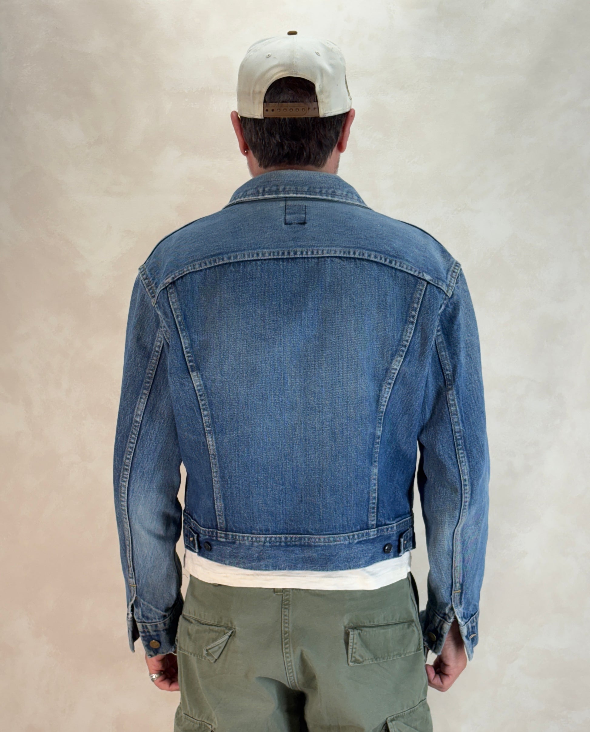 Size 42-44US / 52-54EU. Authentic 1970s Lee Denim Jacket – Made in USA – Two Chest Pockets - USA Vintage Bcn