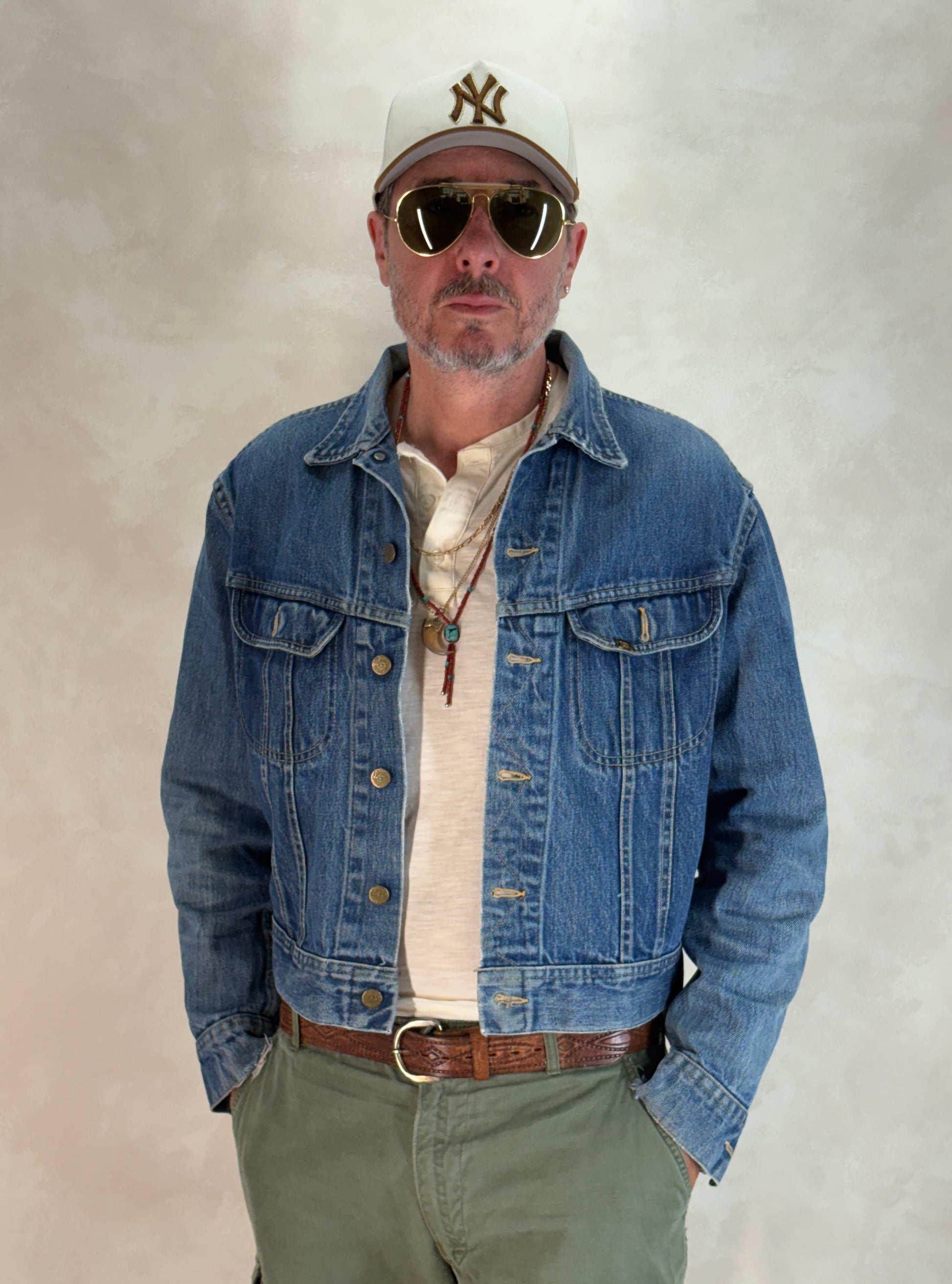 Size 42-44US / 52-54EU. Authentic 1970s Lee Denim Jacket – Made in USA – Two Chest Pockets - USA Vintage Bcn