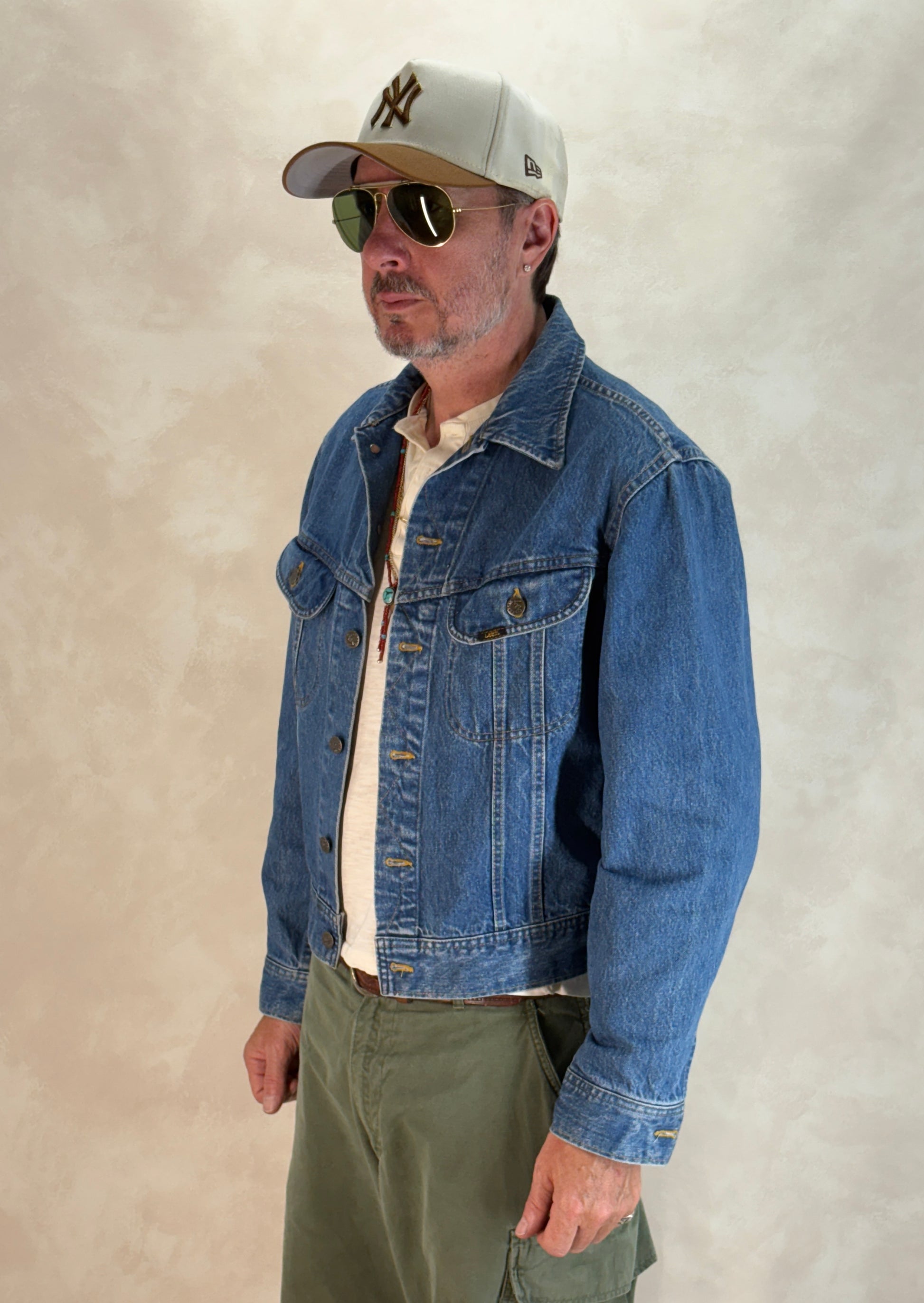 Size 42US / 52EU. Vintage 1970s Lee Denim Jacket – 2 Chest Pockets – Made in Canada - USA Vintage Bcn
