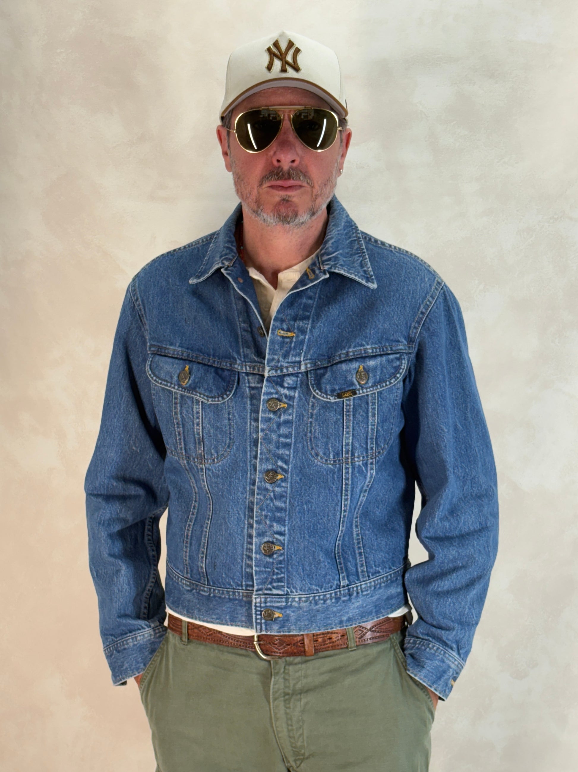 Size 42US / 52EU. Vintage 1970s Lee Denim Jacket – 2 Chest Pockets – Made in Canada - USA Vintage Bcn