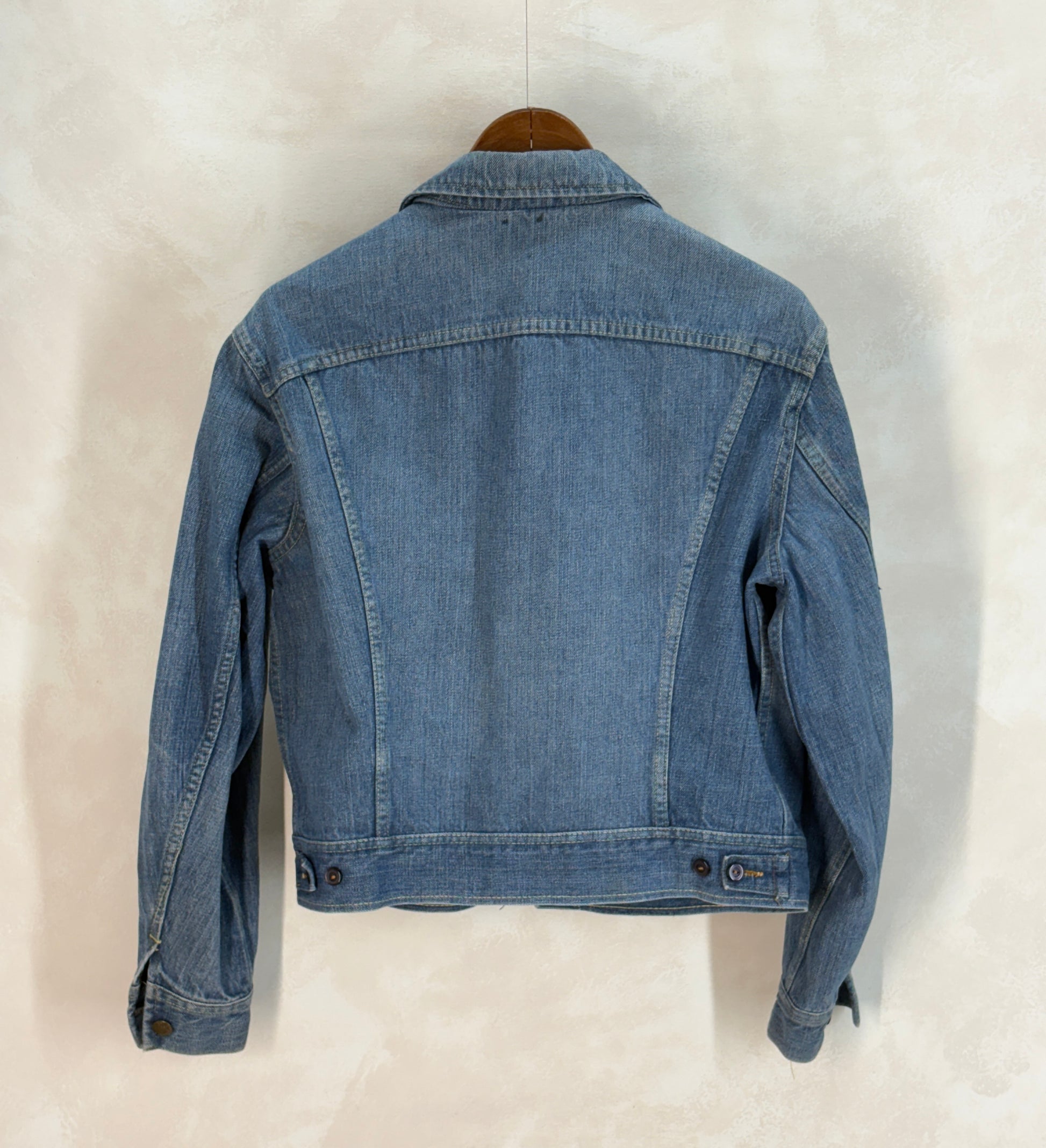 Size 40US / 50EU. Vintage 1980s Lee Denim Jacket – 2 Chest Pockets – Made in USA - USA Vintage Bcn