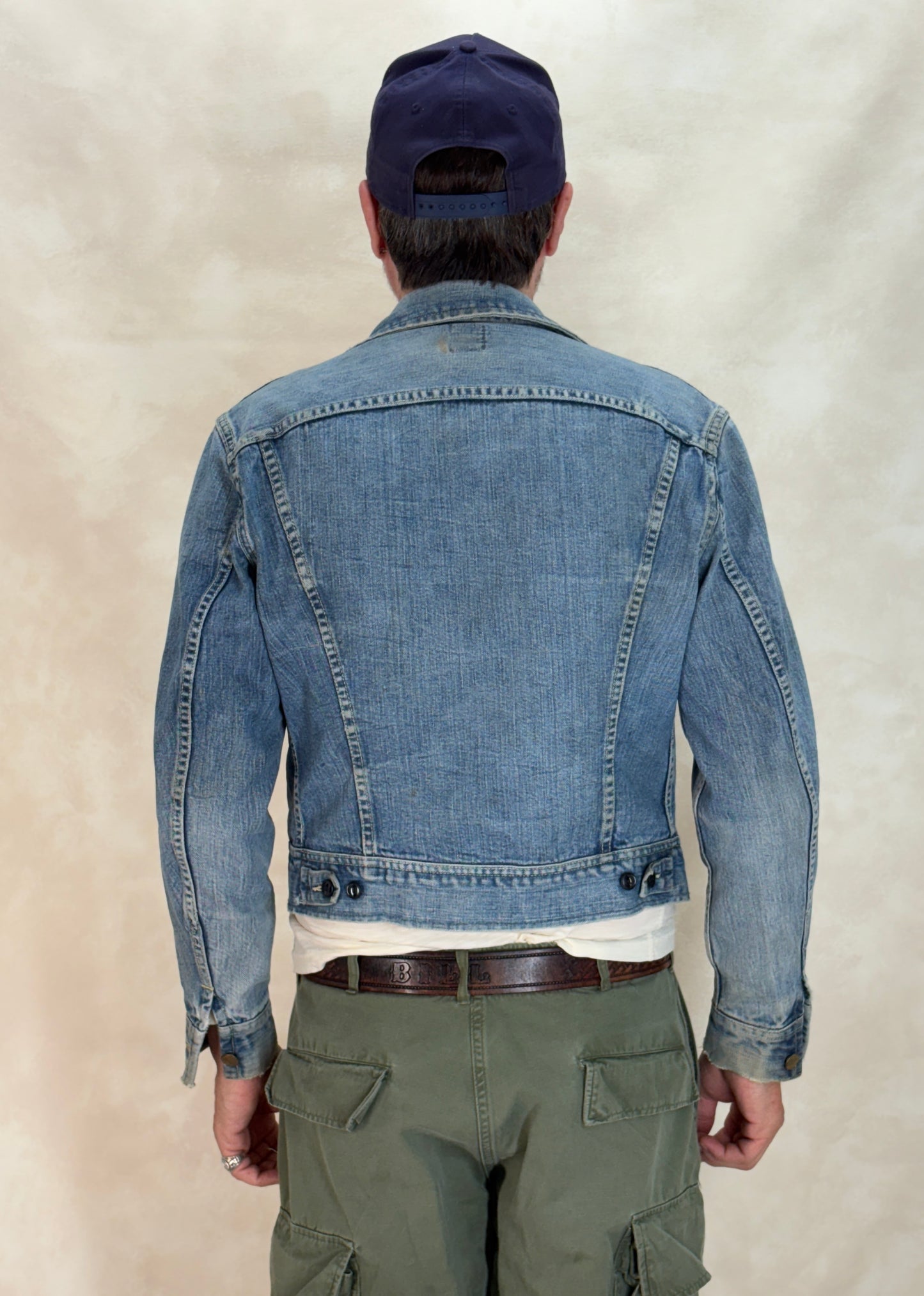 Size 36US / 46EU. Authentic 1970s Lee Union Made Denim Jacket – Made in USA – Two Chest Pockets - USA Vintage Bcn