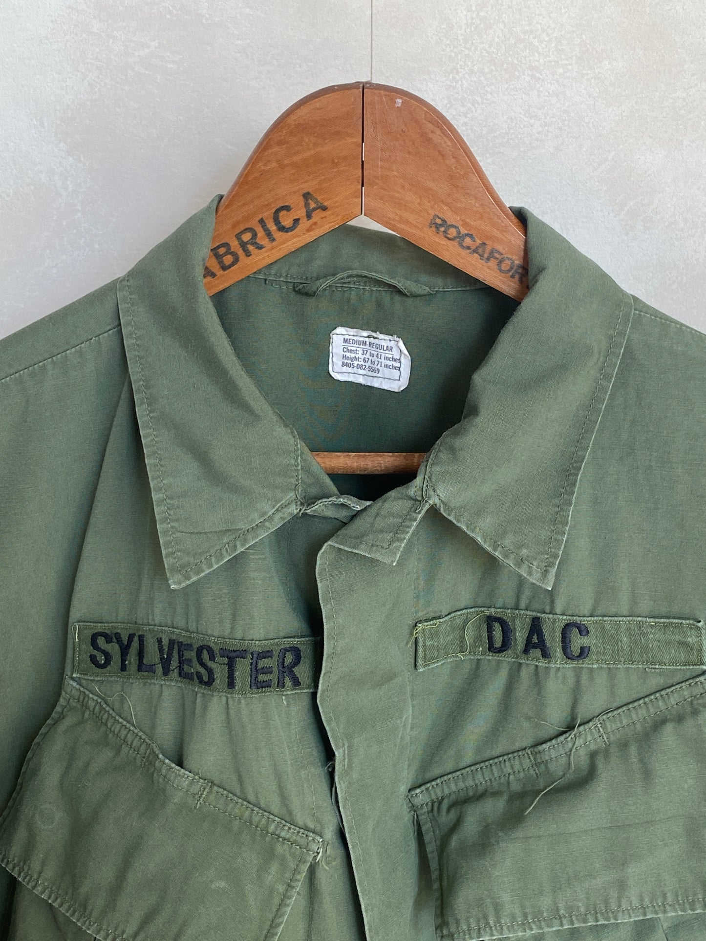 Medium Reg. Authentic 1967 US Army Vintage Vietnam Jungle Jacket, DAC - USA Vintage Bcn
