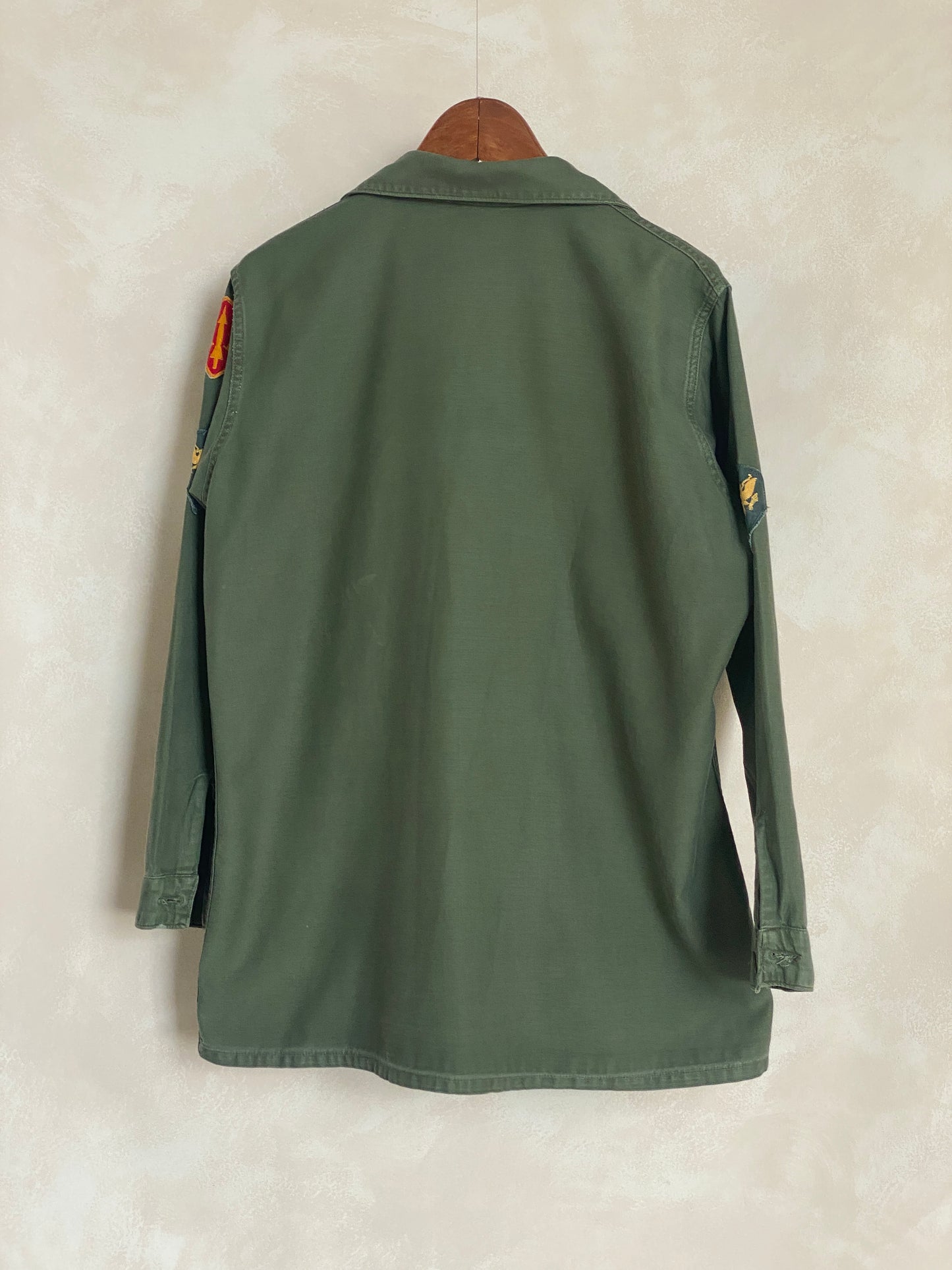 Authentic 1966 Vintage US Army OG 107 Fatigue Shirt - Size L | Military Collectible