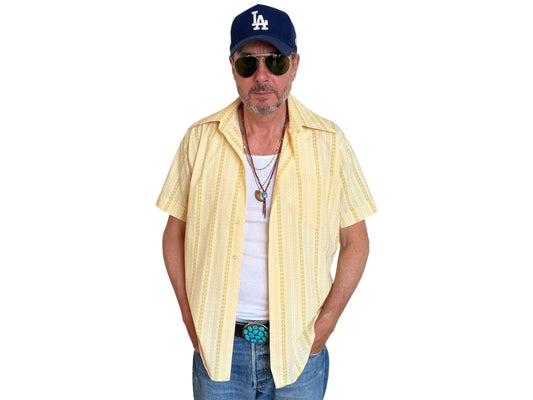 Size M. Vintage 70’s Yellow Striped Printed Shirt — Retro Casual Summer Shirt - USA Vintage Bcn