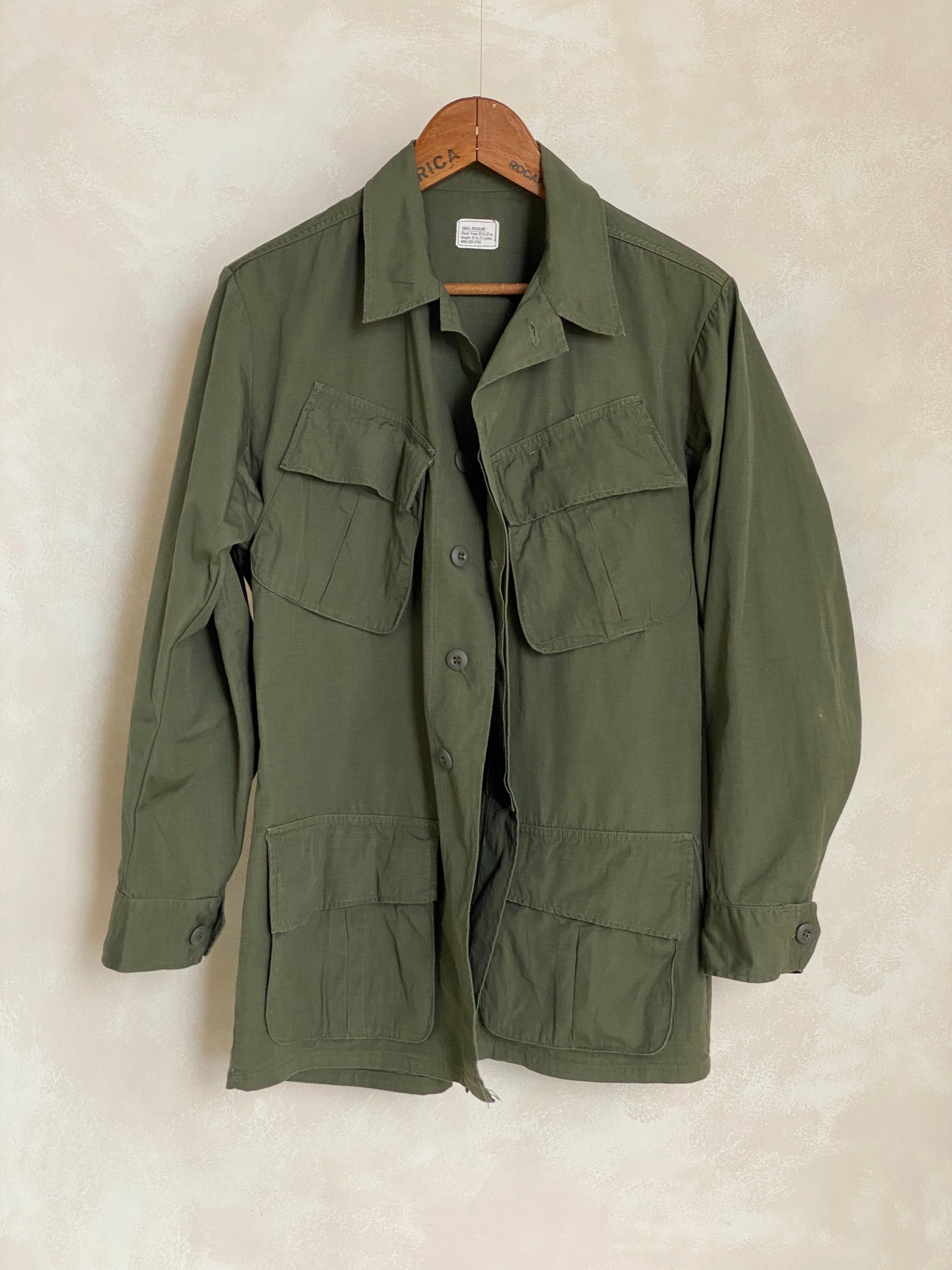 Authentic 1969 US Army Vintage Vietnam Jungle Jacket | Size Medium Long | Timeless Military Style