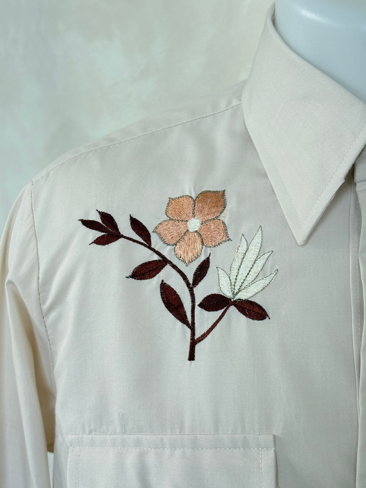 Size Med. Authentic Vintage 70’s embroidered Western Shirt-AJ357 Studio