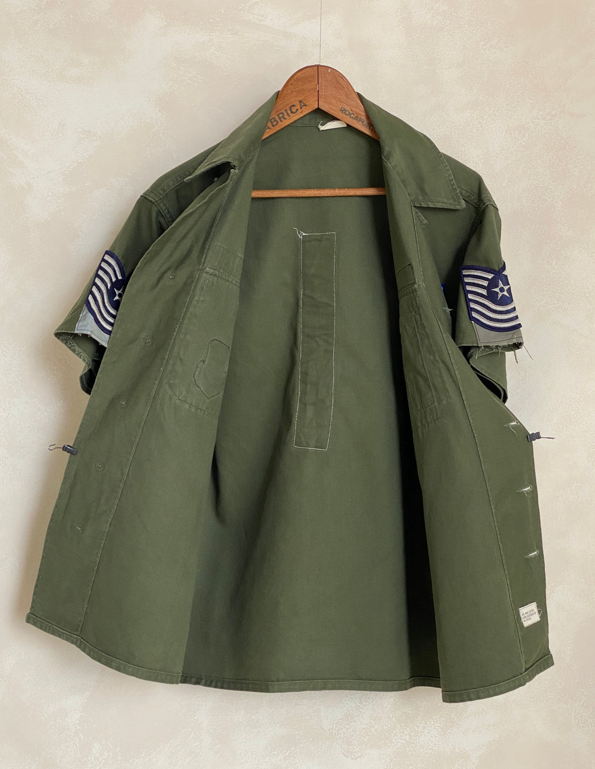 Medium. Authentic 1963 US Air Force vintage Fatigue Shirt-AJ357 Studio