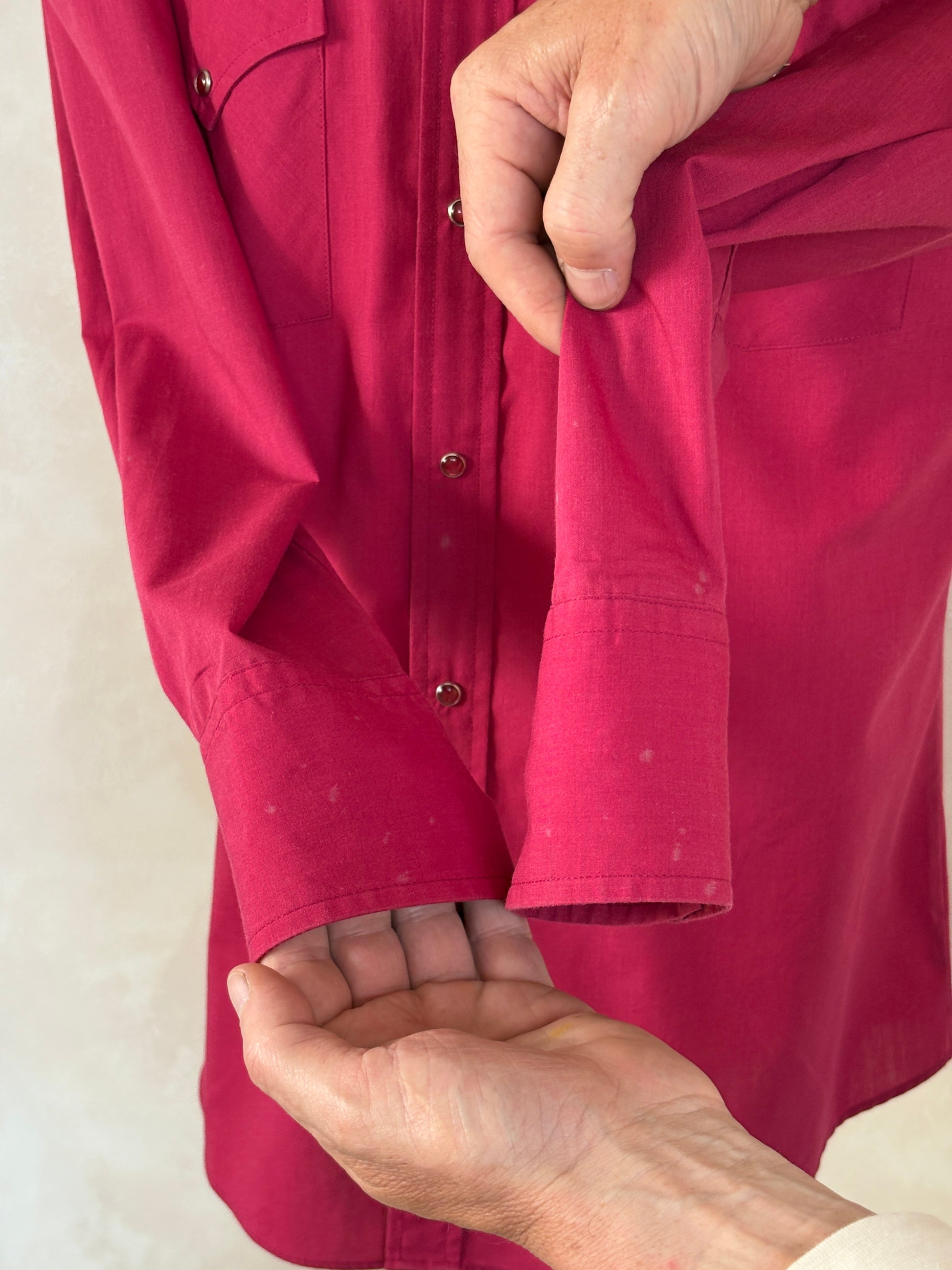 Size M. Authentic 70’s embroidered shirt Western Shirt - USA Vintage Bcn
