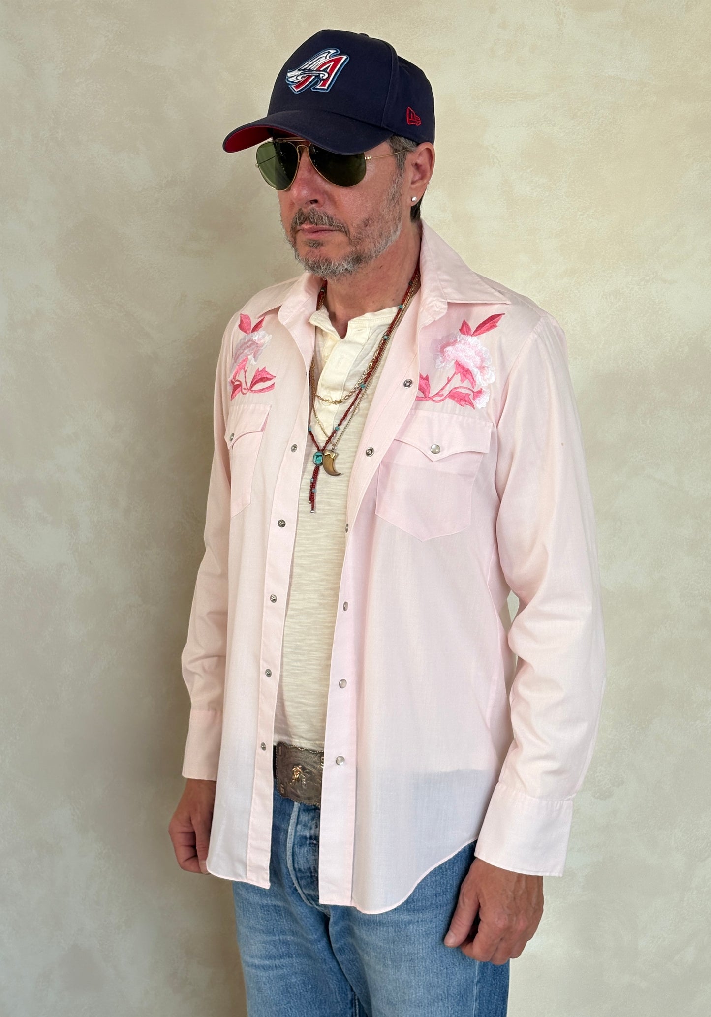 Size M. Authentic 70’s embroidered shirt Western Shirt - USA Vintage Bcn