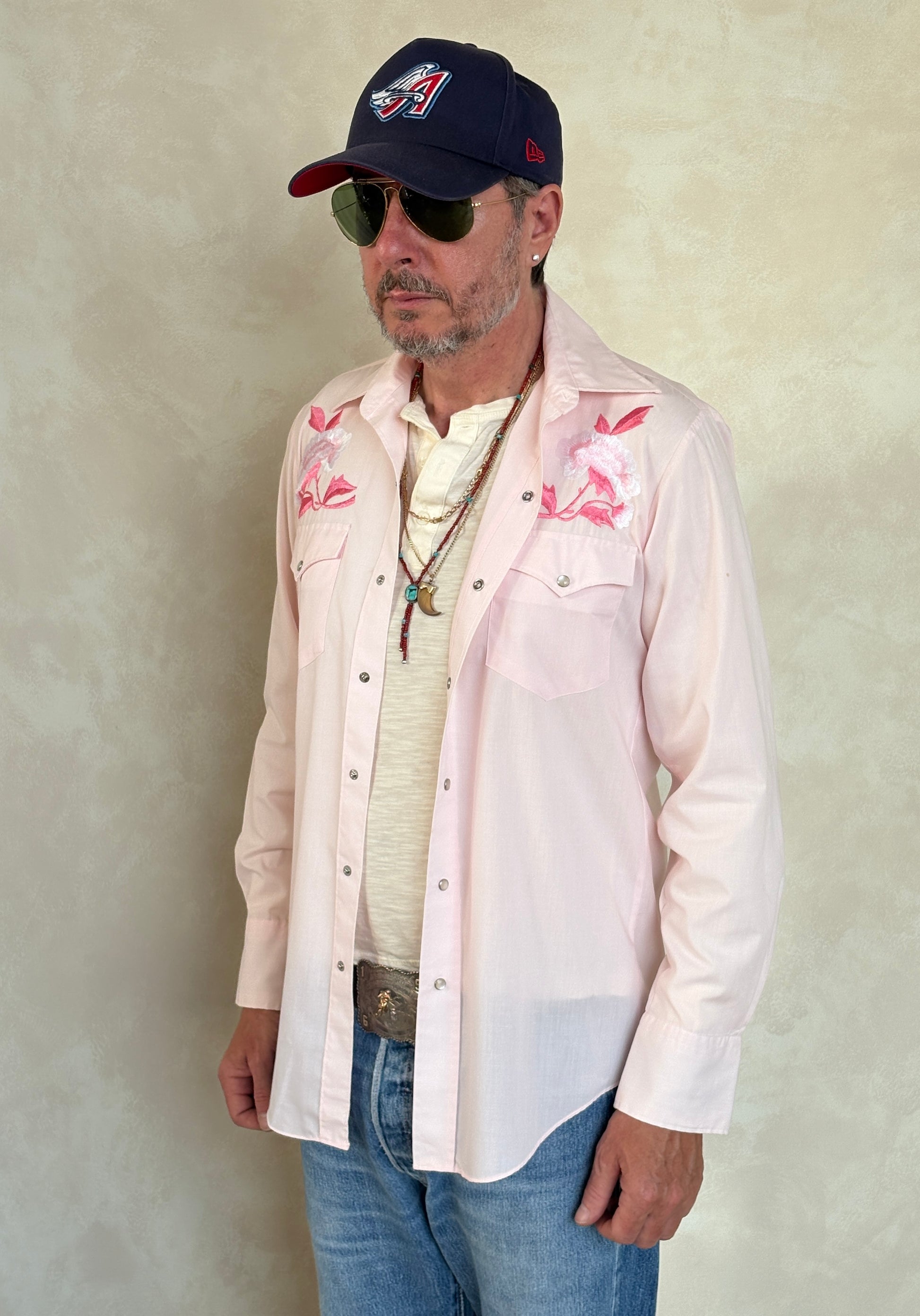 Size M. Authentic 70’s embroidered shirt Western Shirt - USA Vintage Bcn
