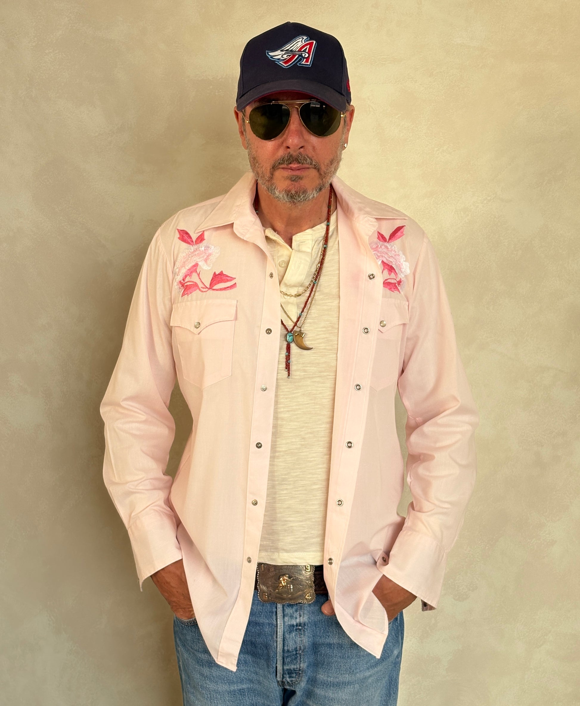 Size M. Authentic 70’s embroidered shirt Western Shirt - USA Vintage Bcn