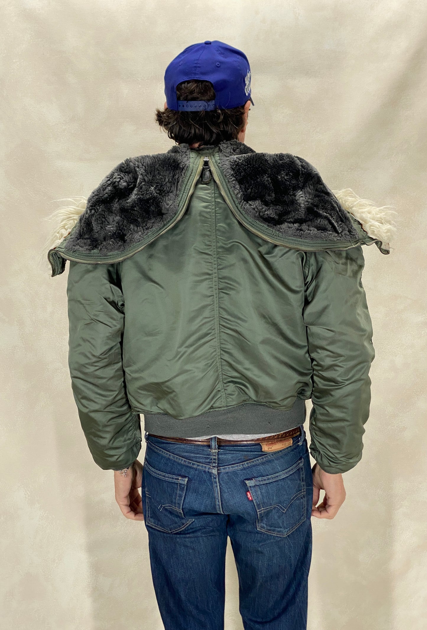 Large. Authentic US Air Force vintage N-2B extreme cold weather Flyer Jacket - USA Vintage Bcn