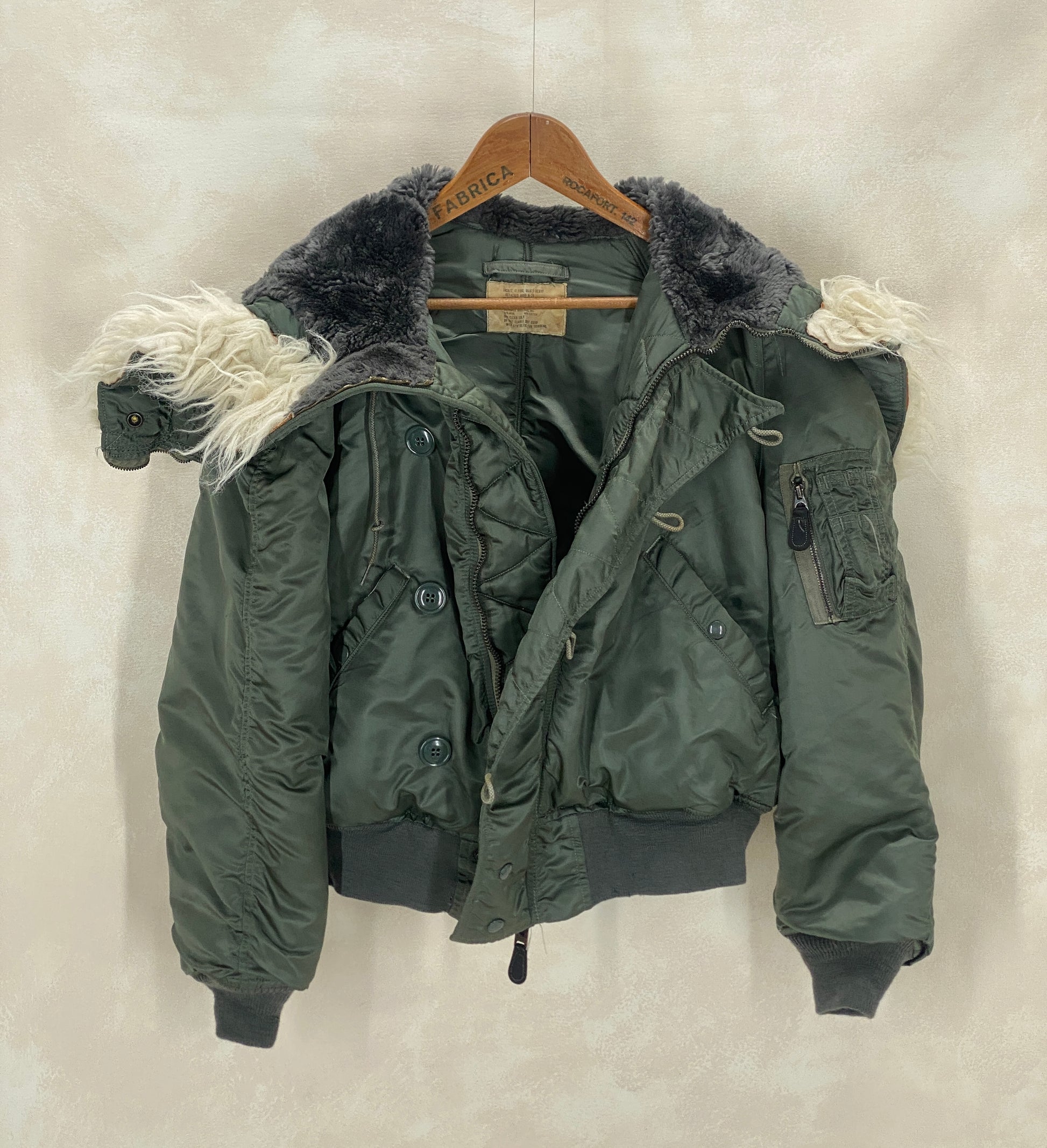 Large. Authentic US Air Force vintage N-2B extreme cold weather Flyer Jacket - USA Vintage Bcn
