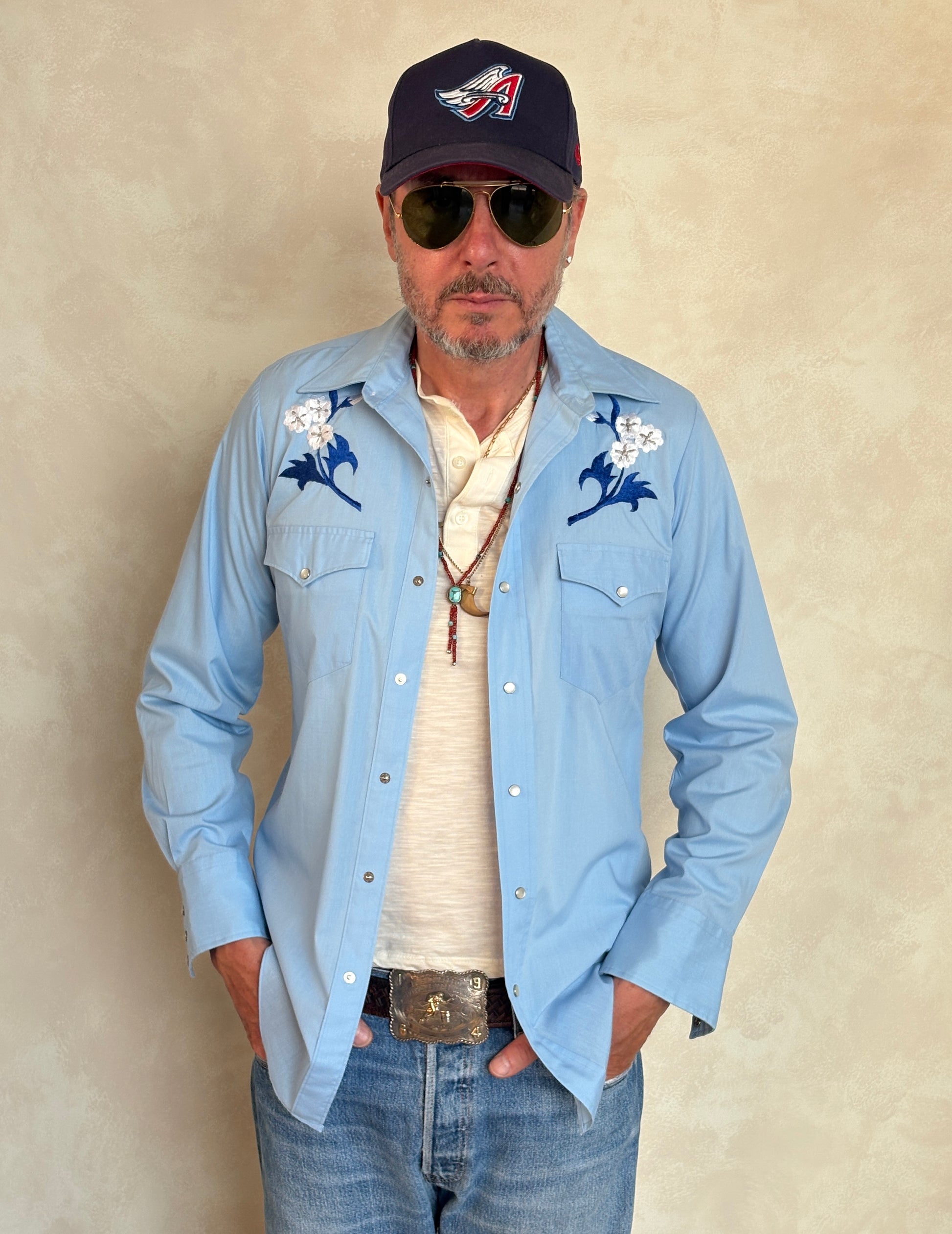 Size M. Authentic 70’s embroidered Western Shirt - USA Vintage Bcn