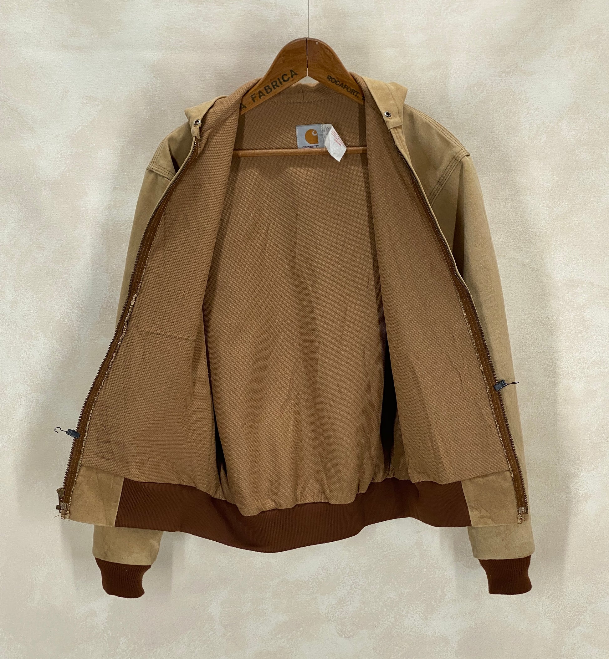 /products/vintage-carhartt-jacket-hooded-made-in-usa
