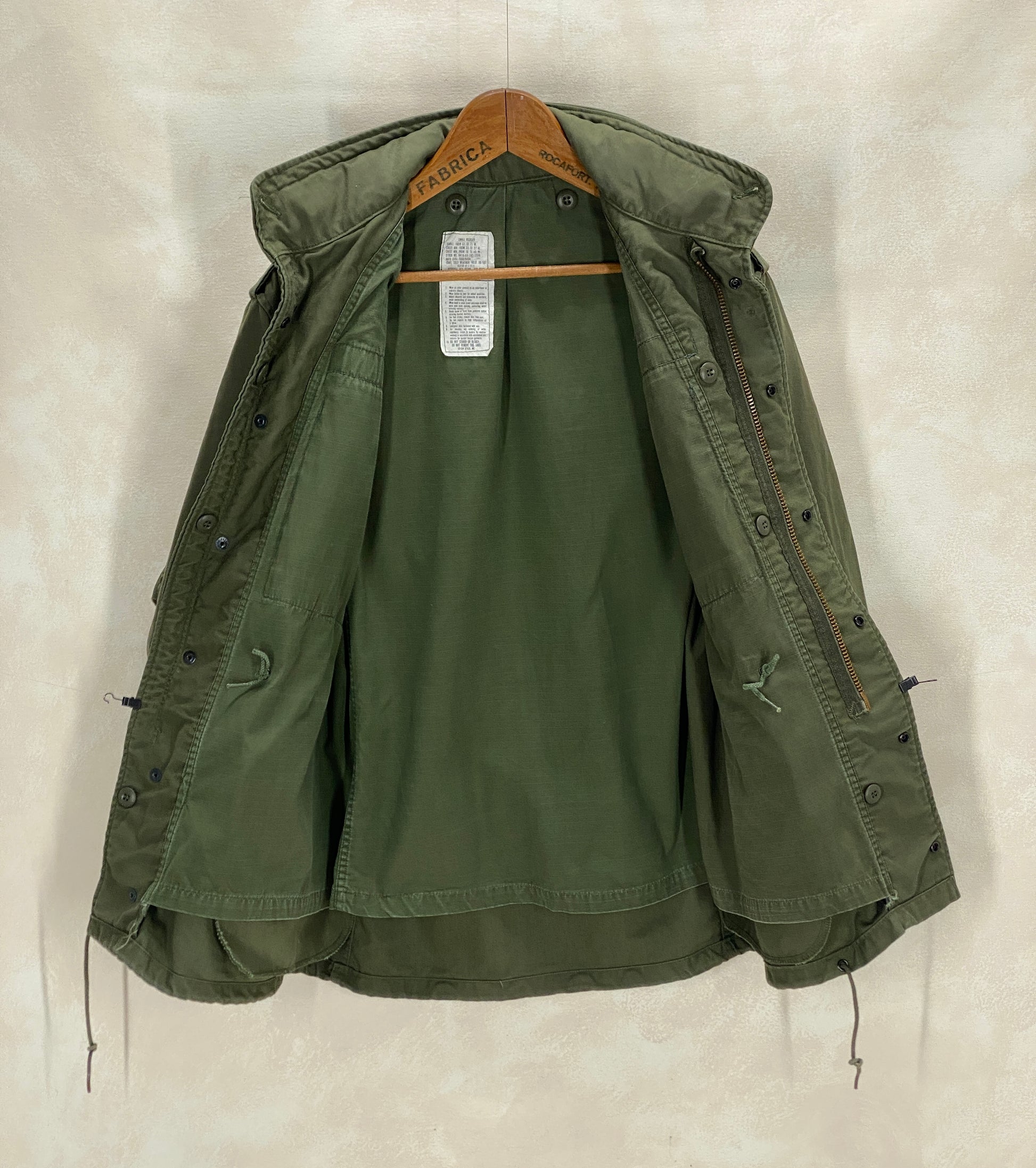 Small Reg. Authentic 1982 US Army Vintage M-65 field jacket - USA Vintage Bcn