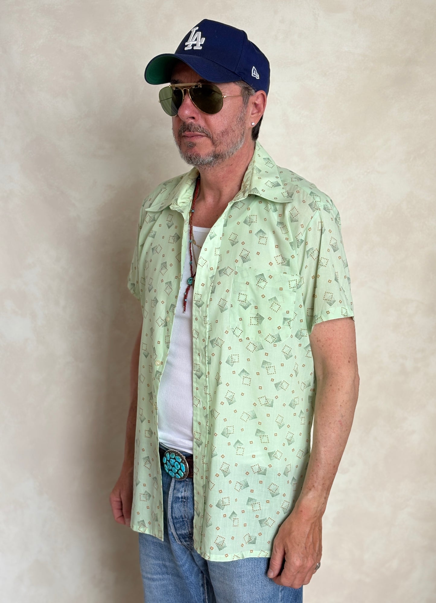 Size M. Vintage 70’s Grand Prix Shirt — Light Green Printed Casual Shirt — Summer Retro Look - USA Vintage Bcn
