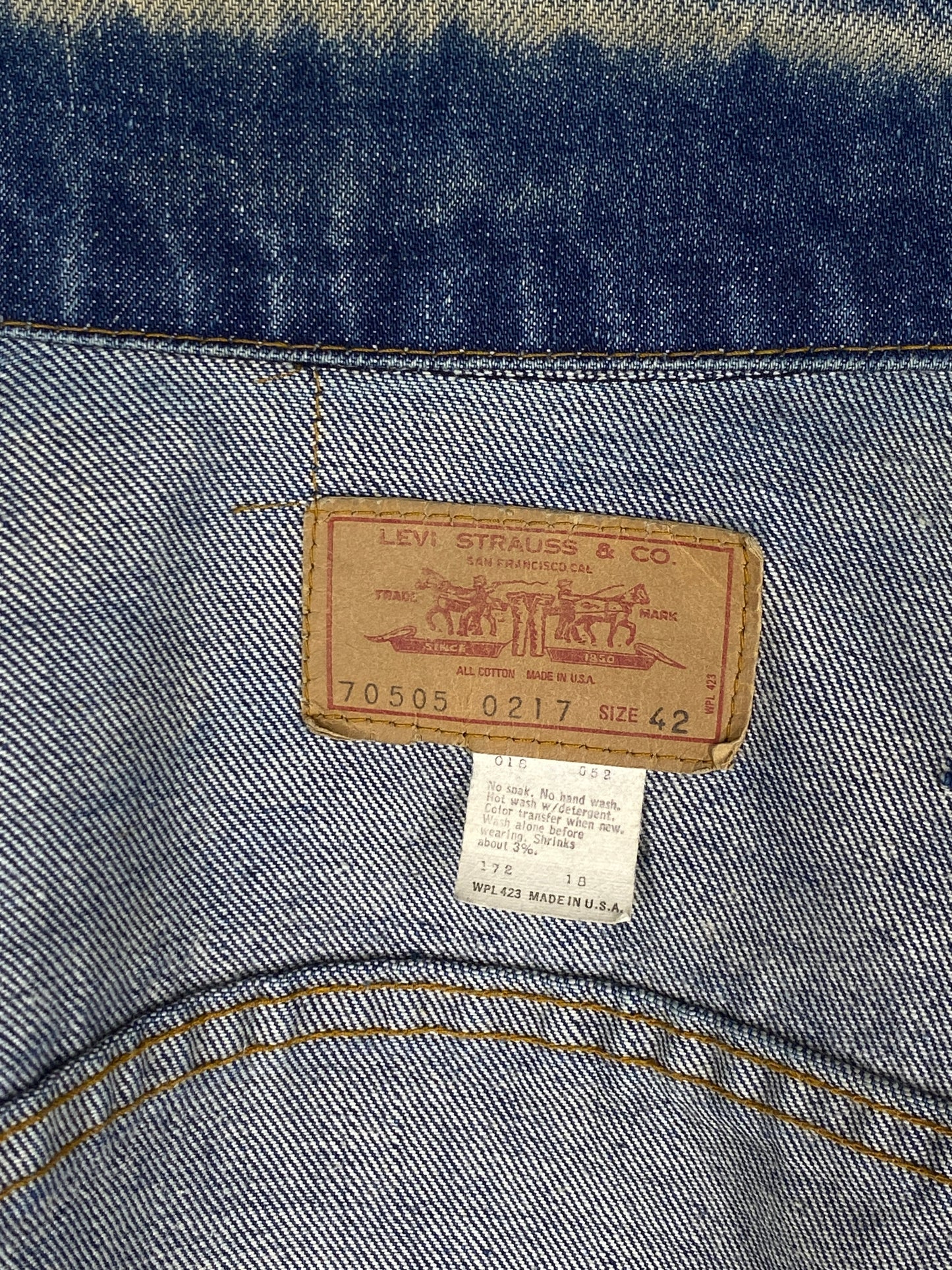 Size 42US / 52EU Vintage Late 70s Levi’s 70505 Denim Jacket – 2 Pocket, Made in USA, Classic Trucker-AJ357 Studio