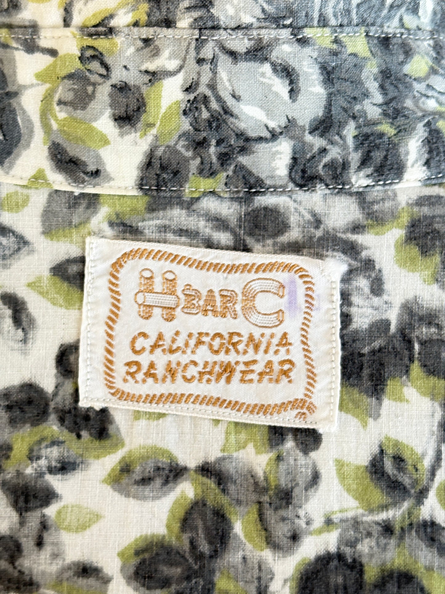 Size M. Authentic 70’s H bar C California Ranchwear Western Shirt — Vintage Print - USA Vintage Bcn