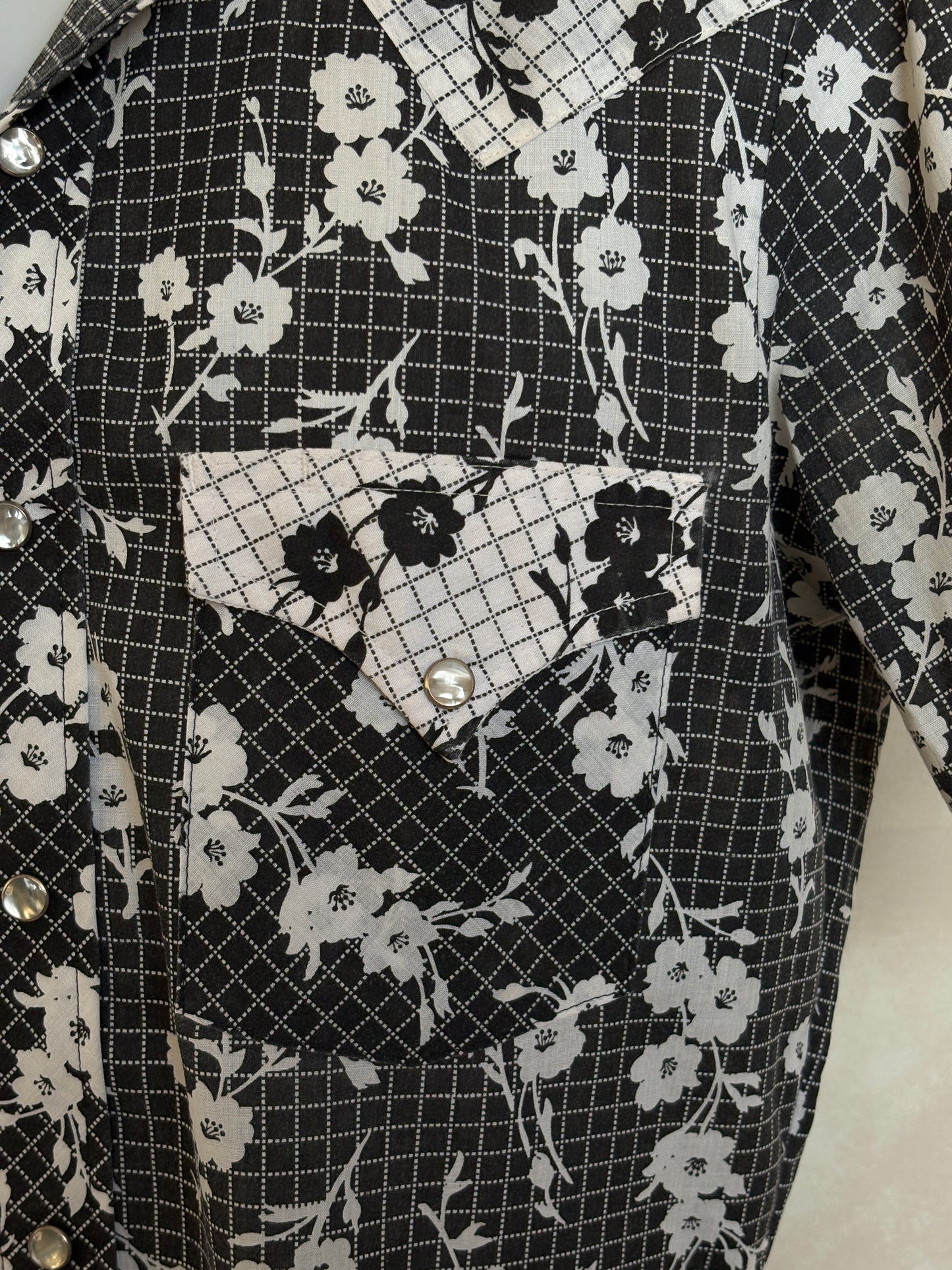 Size M. Authentic 70’s Ely Plain Western Shirt — Vintage Print - USA Vintage Bcn