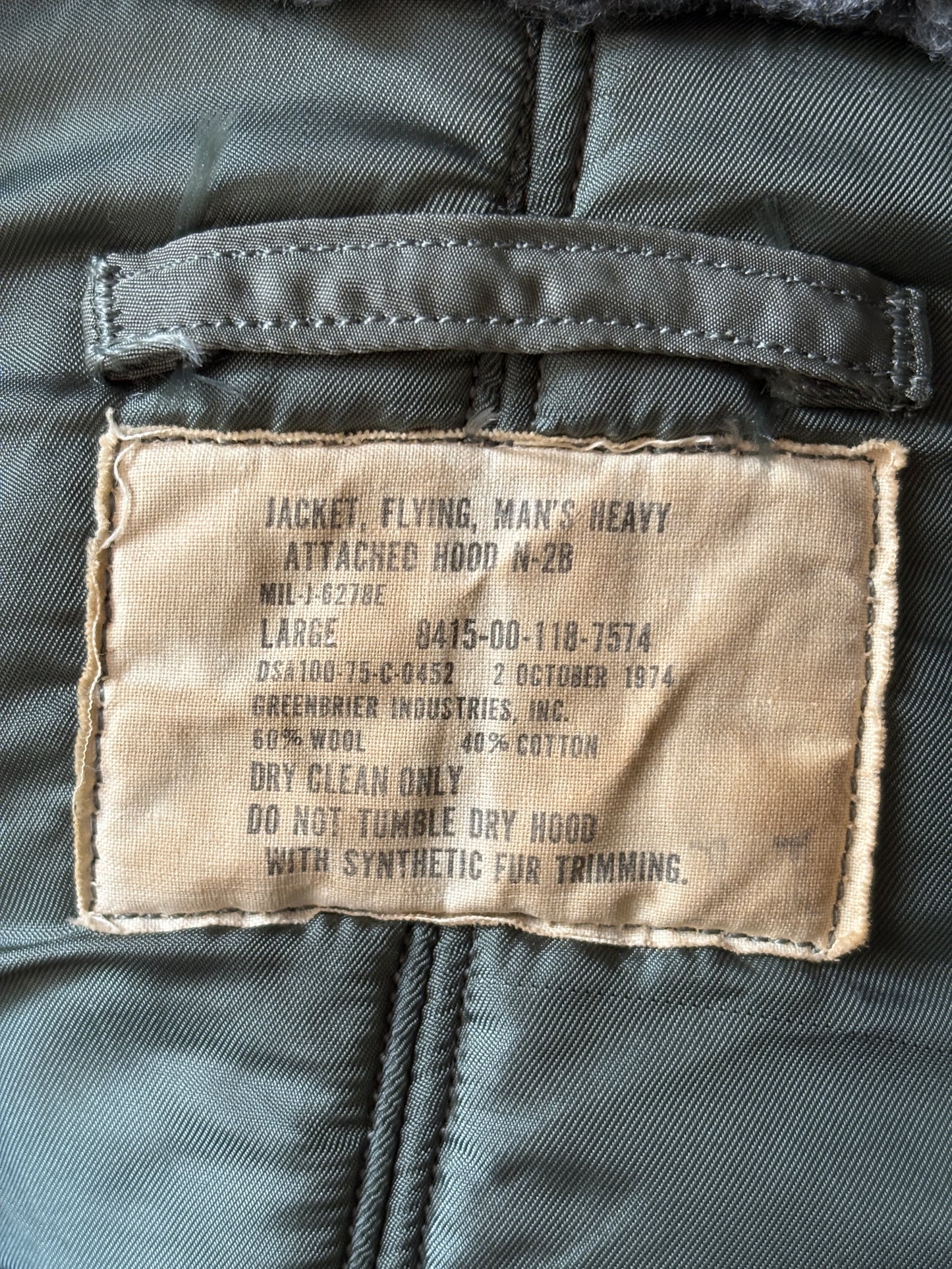 Large. Authentic US Air Force vintage N-2B extreme cold weather Flyer Jacket - USA Vintage Bcn