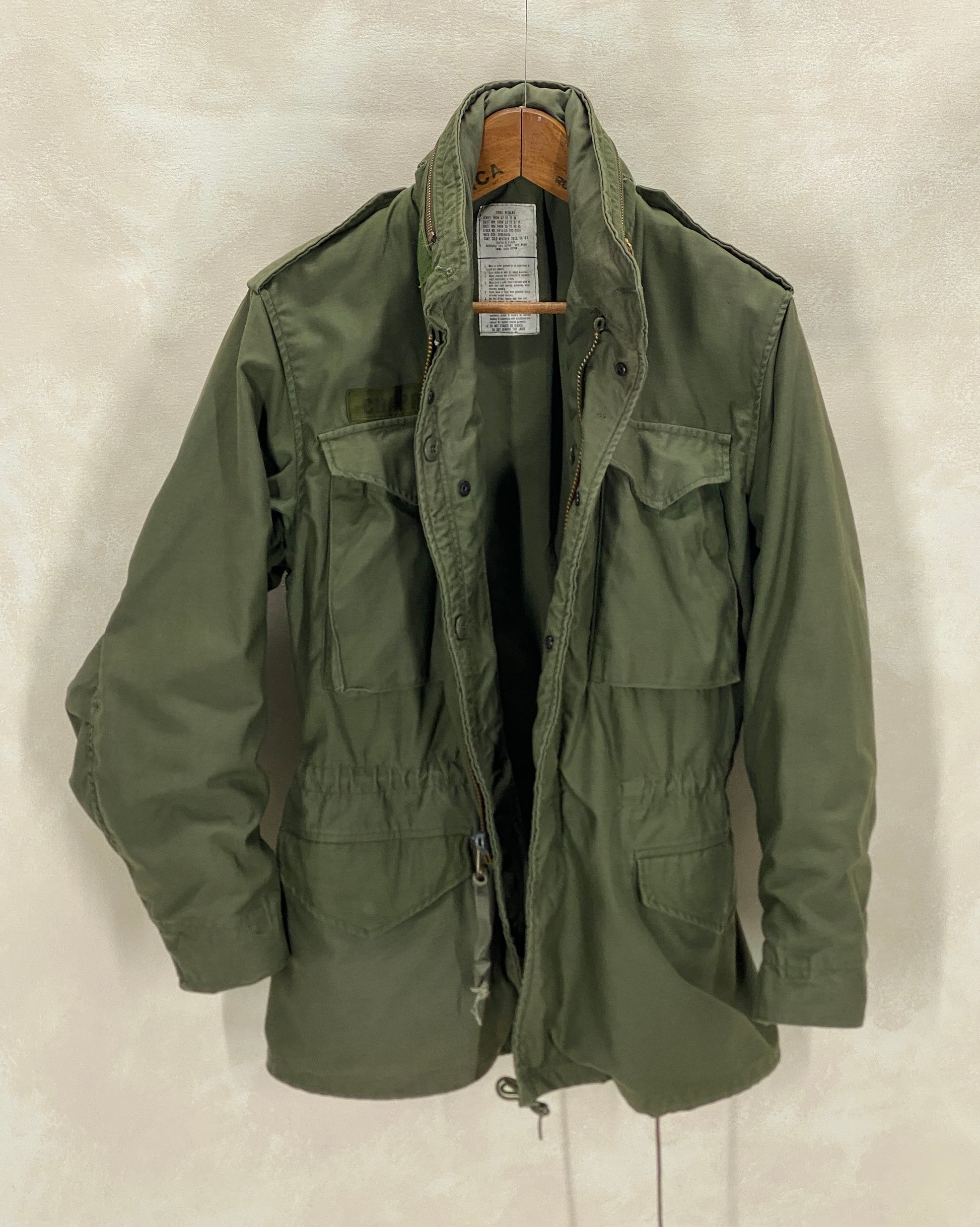 Small Reg. Authentic 1982 US Army Vintage M-65 field jacket - USA Vintage Bcn