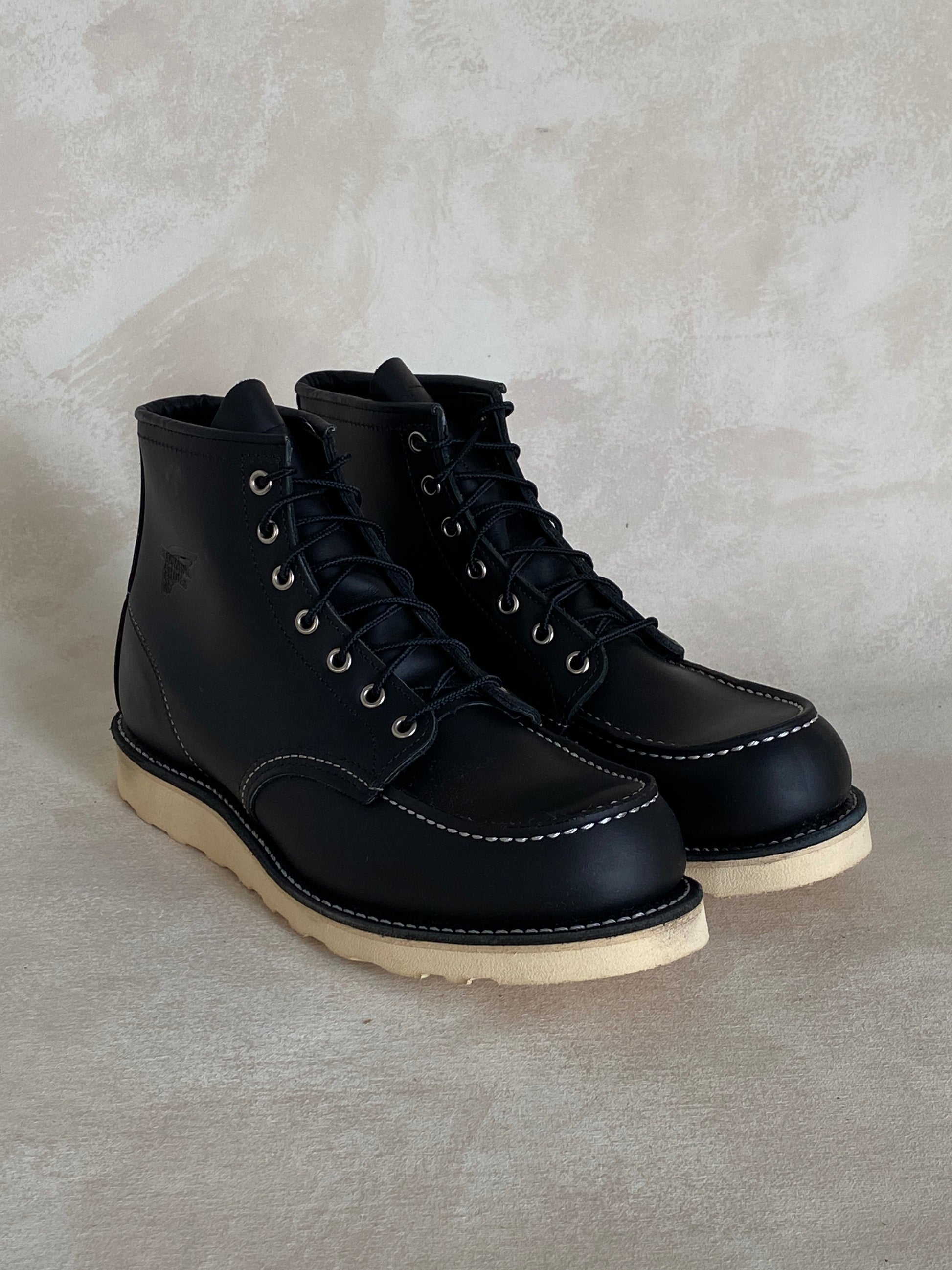Size 10D / 43EU Red Wing 8130 Moc Toe Black Boots Made in USA (Second) - USA Vintage Bcn