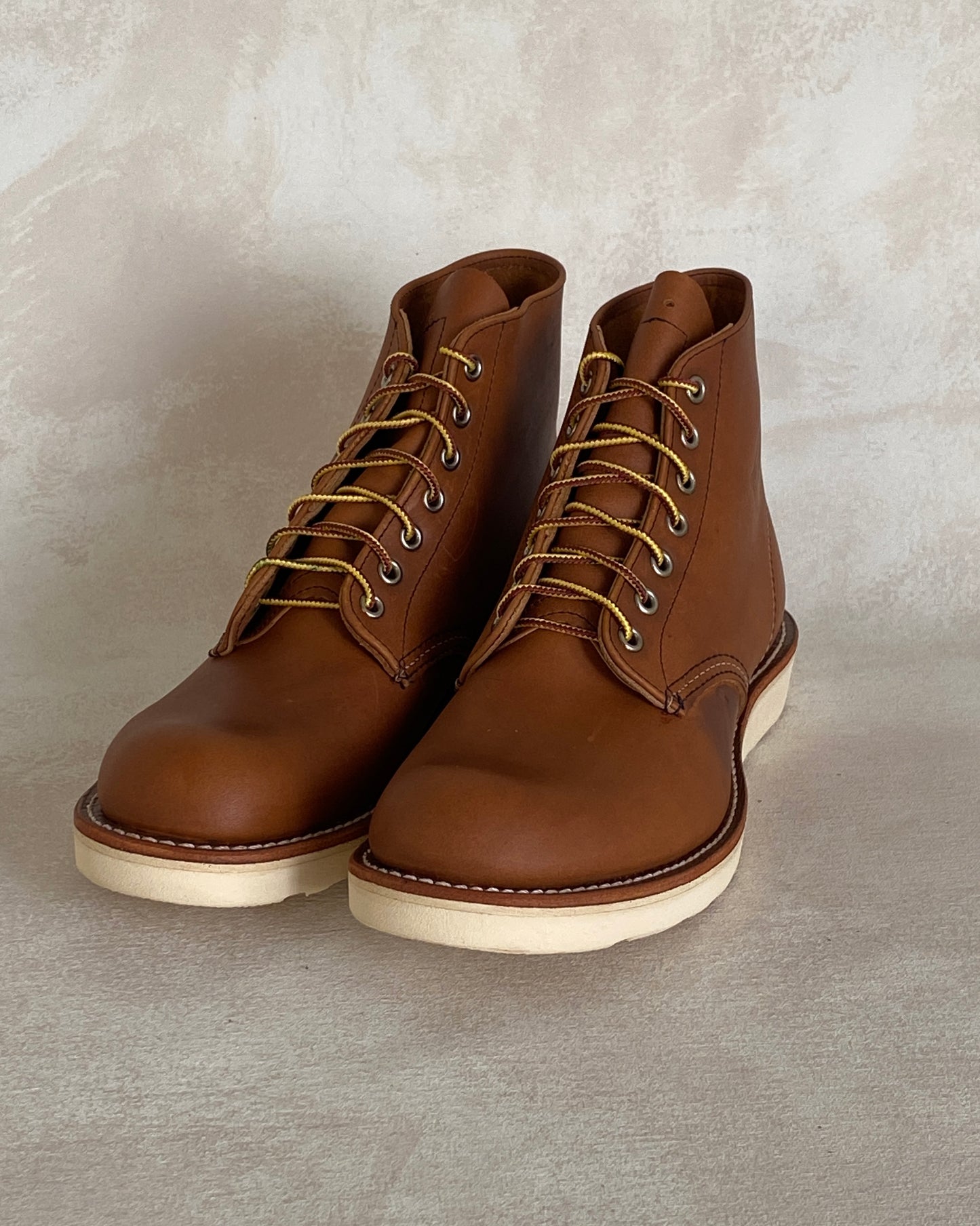 Size 8.5D / 41.5 Red Wing Heritage Classic Round Toe 9107 Boots Made in USA (Second) - USA Vintage Bcn