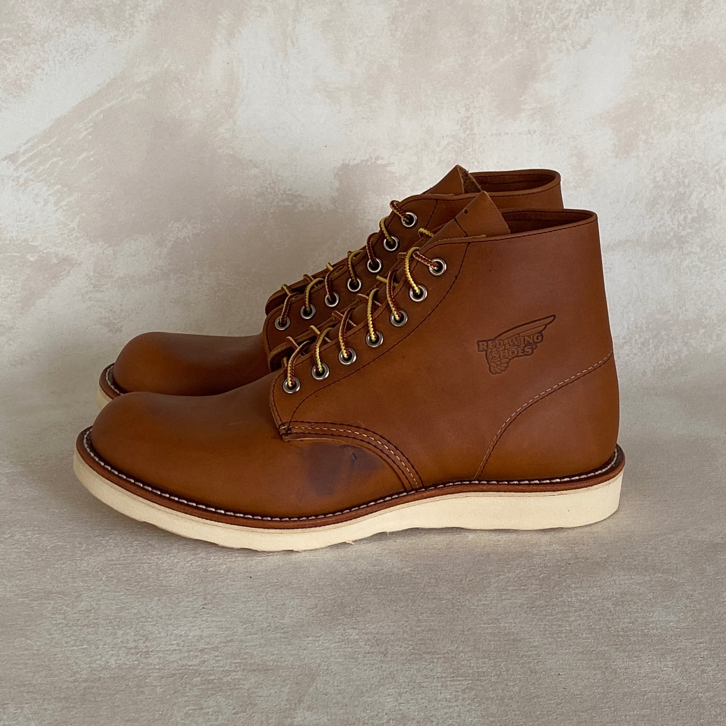 Size 8.5D / 41.5 Red Wing Heritage Classic Round Toe 9107 Boots Made in USA (Second) - USA Vintage Bcn