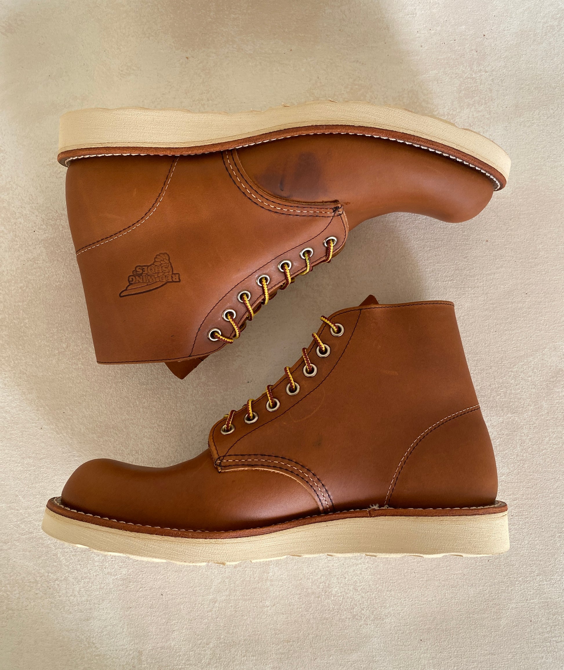 Size 8.5D / 41.5 Red Wing Heritage Classic Round Toe 9107 Boots Made in USA (Second) - USA Vintage Bcn