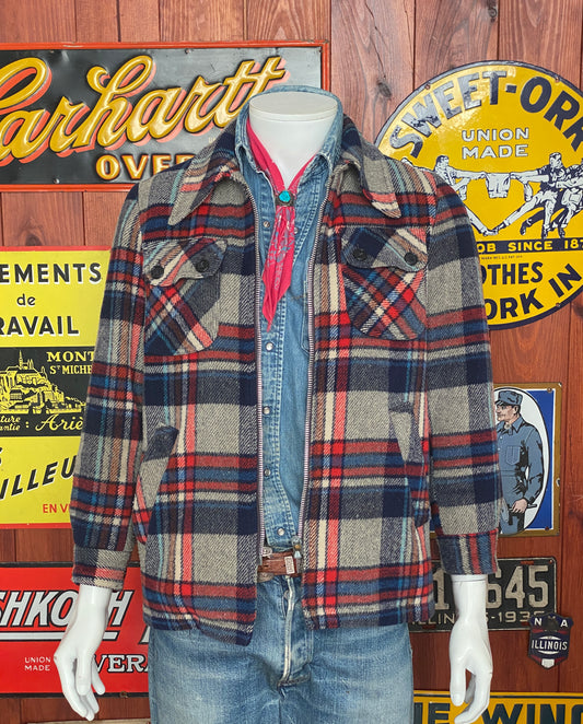 Vintage 70s plaid light coat, size 46 EU - front view. Made in Italy.