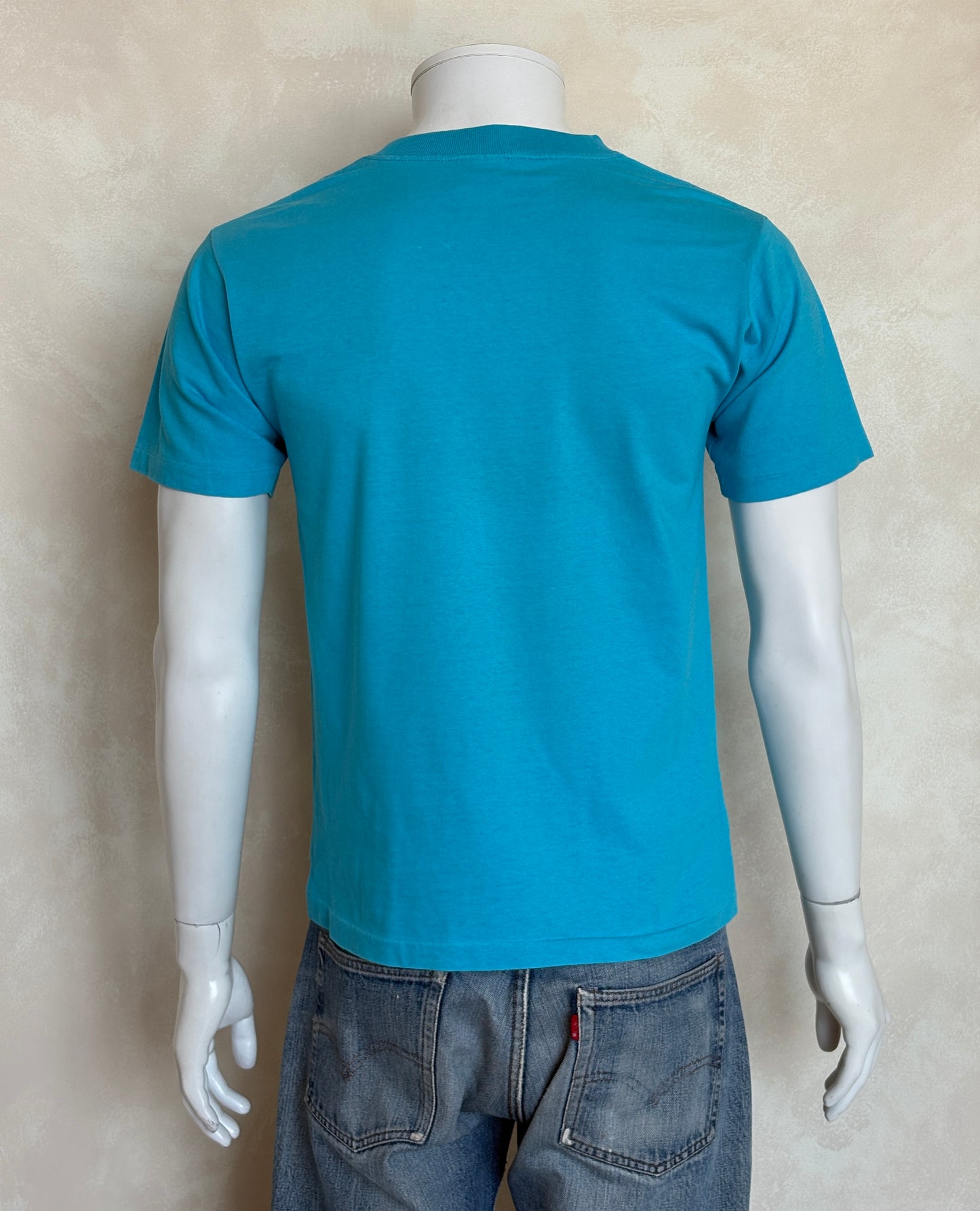 Vintage 1990s Haleakala Maui Hawaii blue and pink tourist t-shirt made in USA, size M