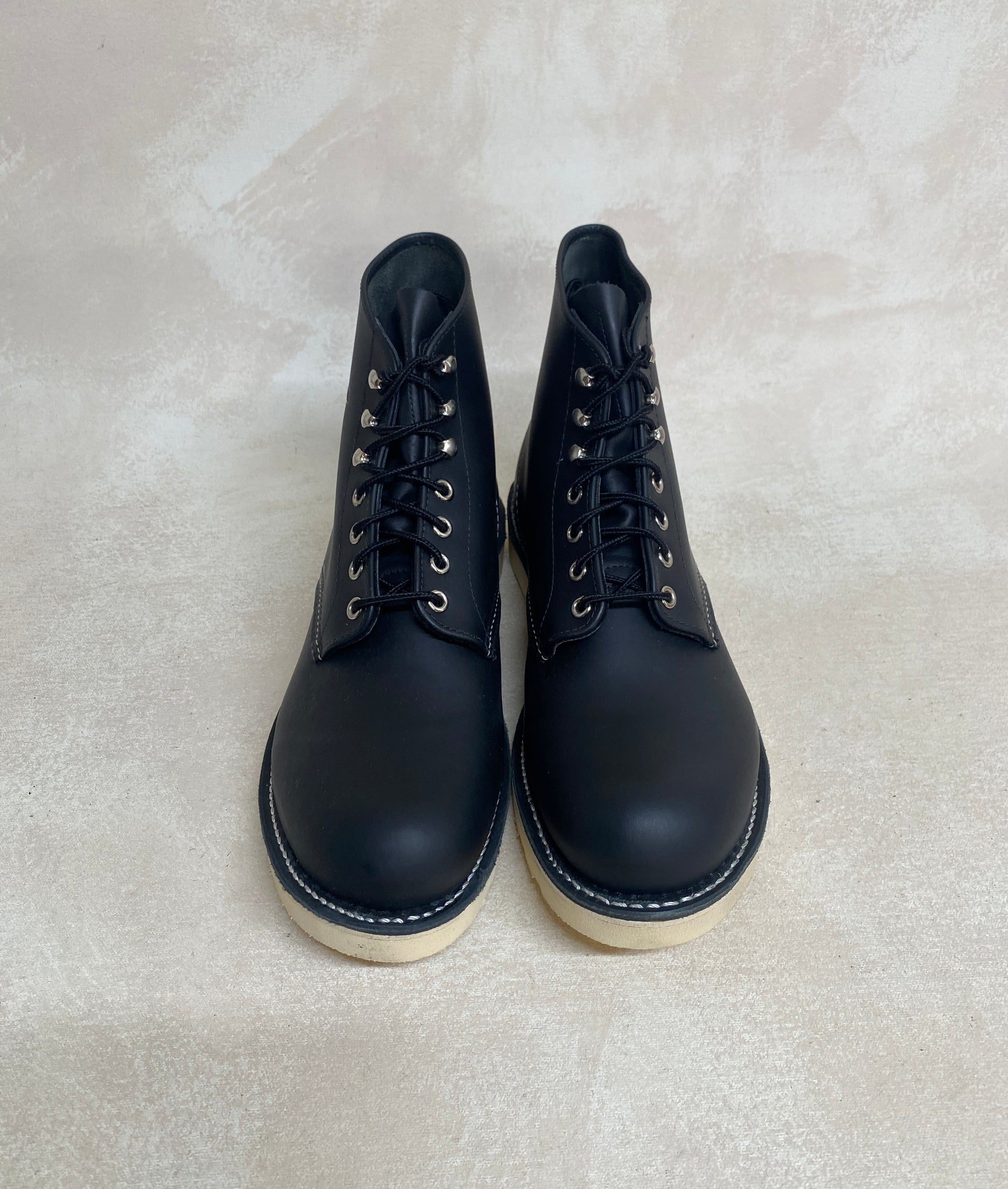 Size 10D (43 EU) RED WING 8165 Classic 6 Inch Round Toe Black Leather Boot - USA Vintage Bcn