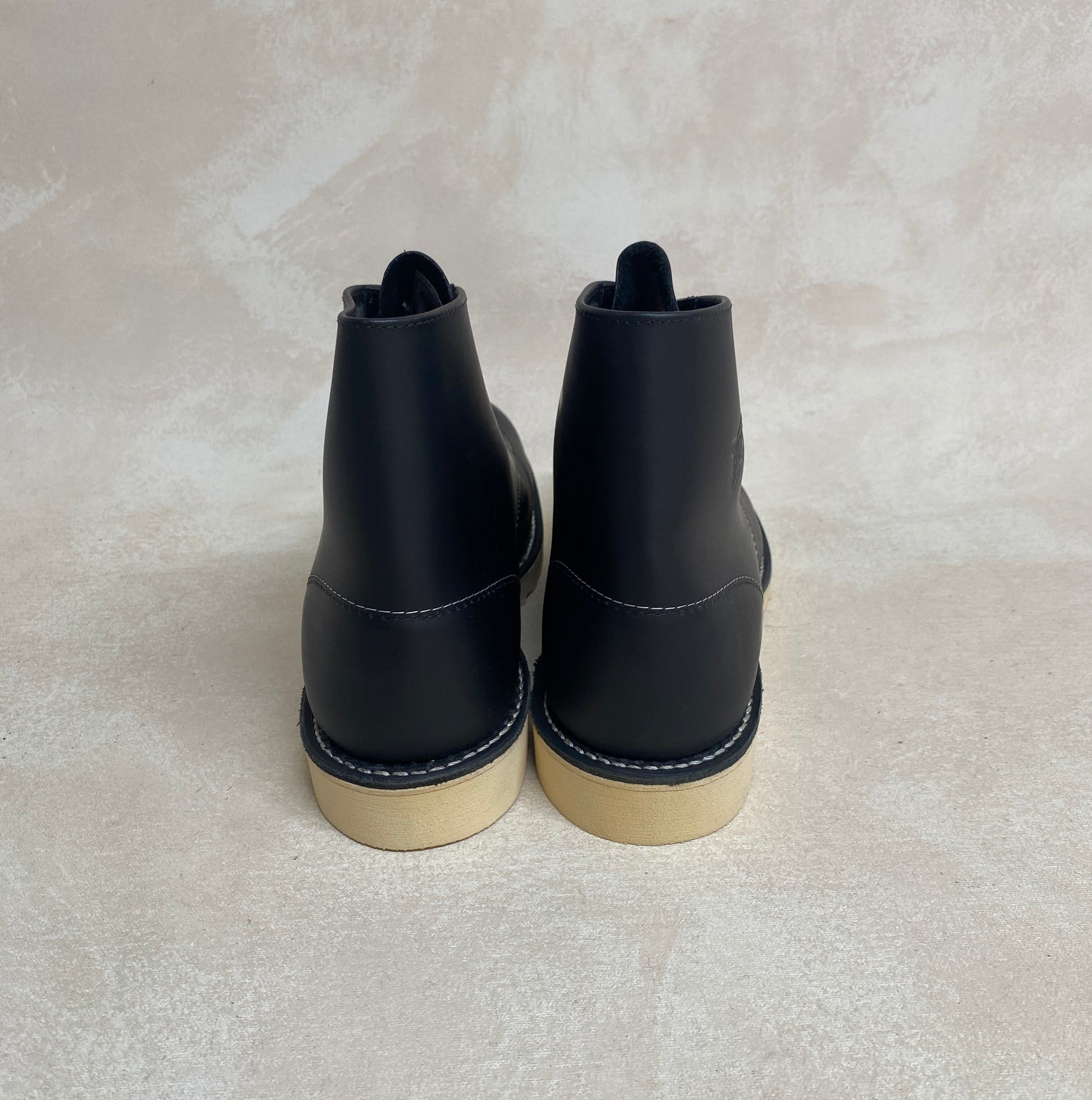 Size 10D (43 EU) RED WING 8165 Classic 6 Inch Round Toe Black Leather Boot - USA Vintage Bcn