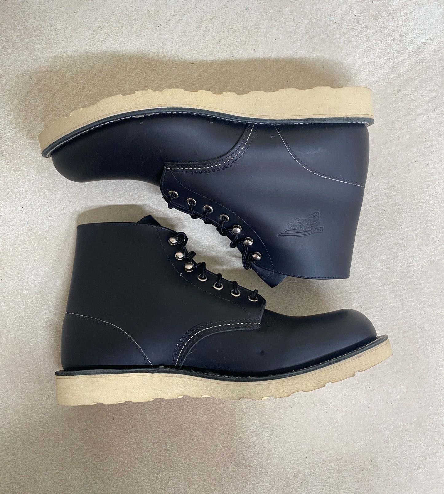 Size 10D (43 EU) RED WING 8165 Classic 6 Inch Round Toe Black Leather Boot - USA Vintage Bcn