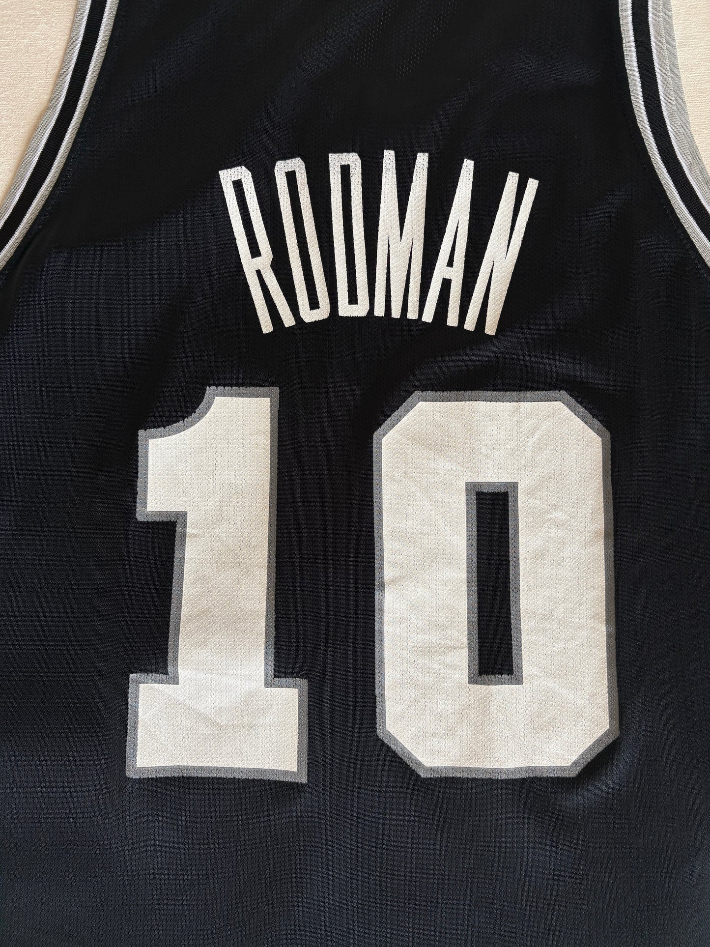 Champion Spurs Dennis Rodman #10 Jersey Size 44 Black Altered Front 90s NBA Made in USA