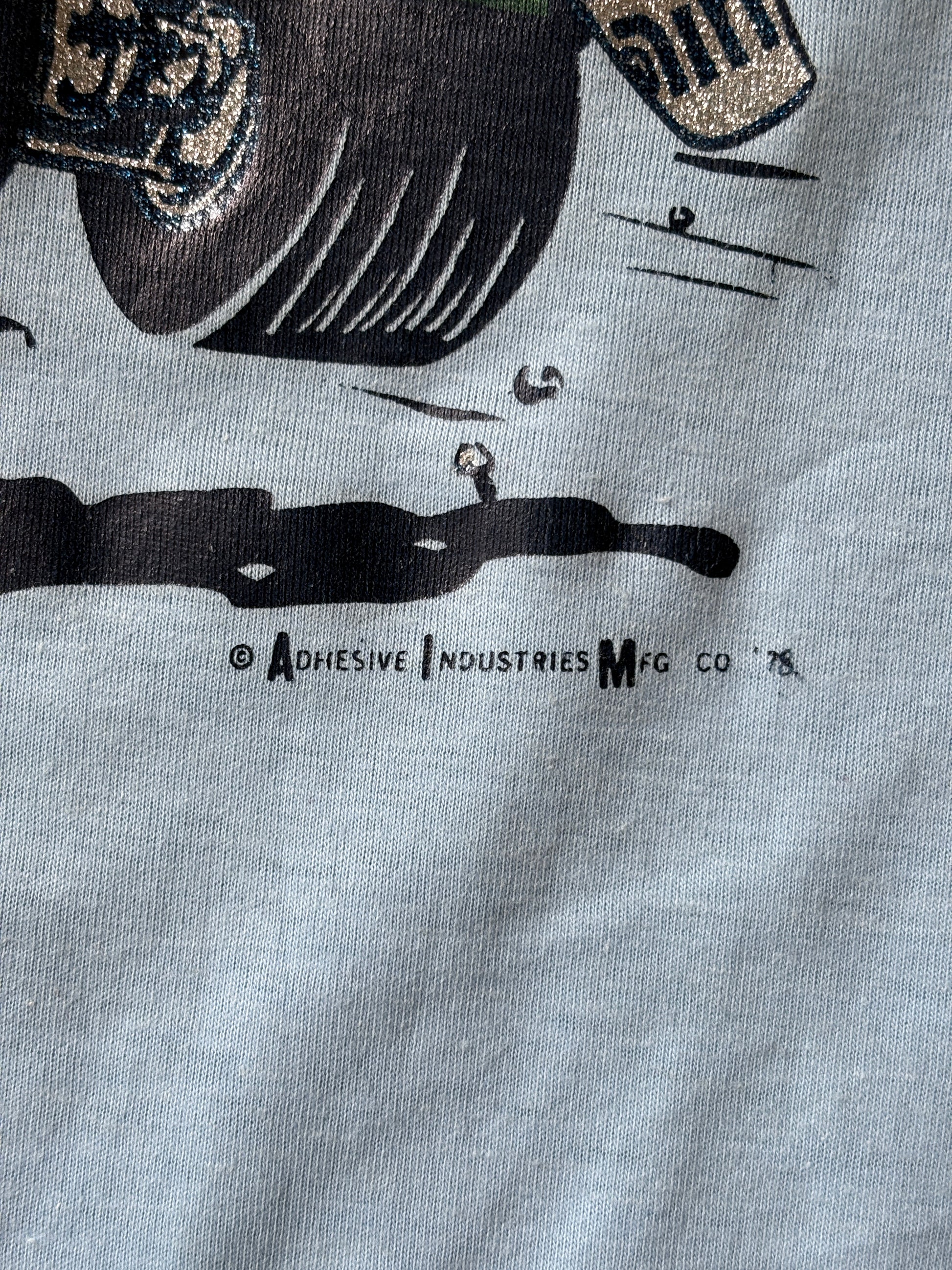 Vintage 1978 “Keep on Layin” t-shirt with 70s van graphic and funny carpet installer theme, size small