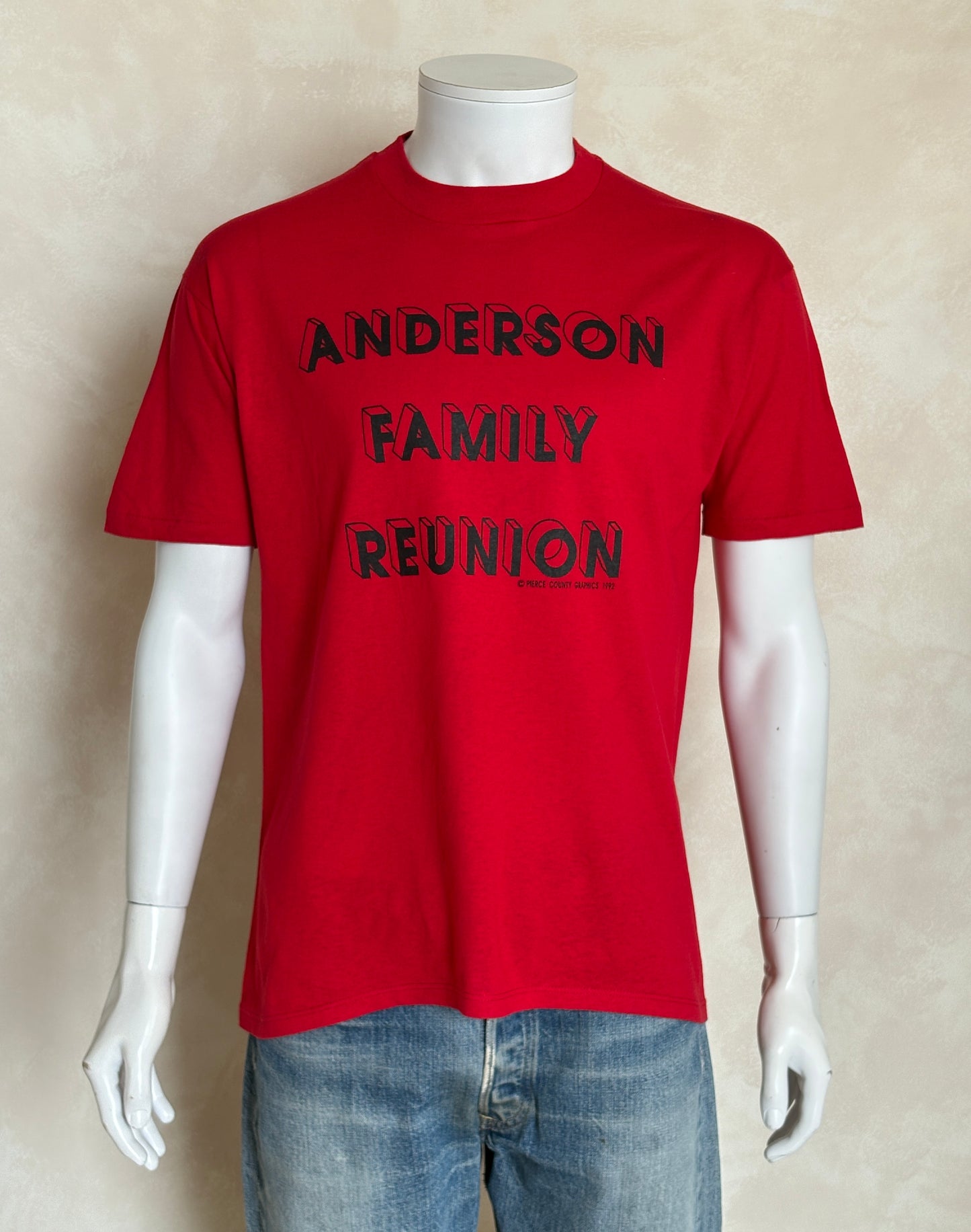 Vintage 1992 Anderson Family Reunion t-shirt with bold 90s lettering, size large