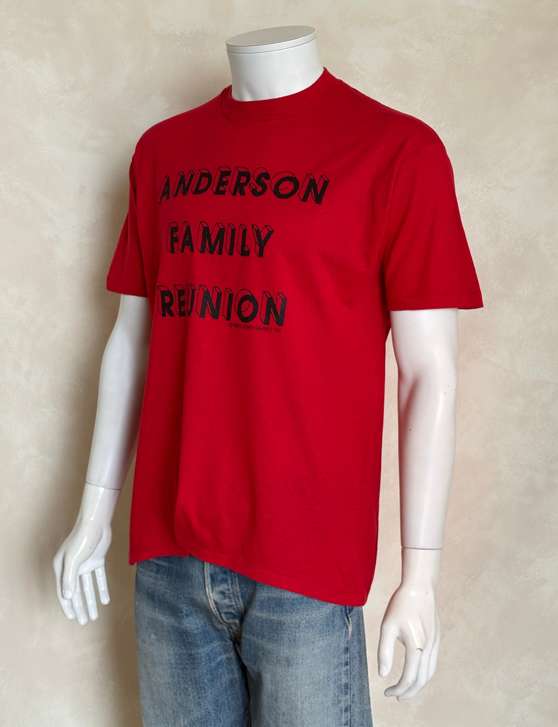 Vintage 1992 Anderson Family Reunion t-shirt with bold 90s lettering, size large