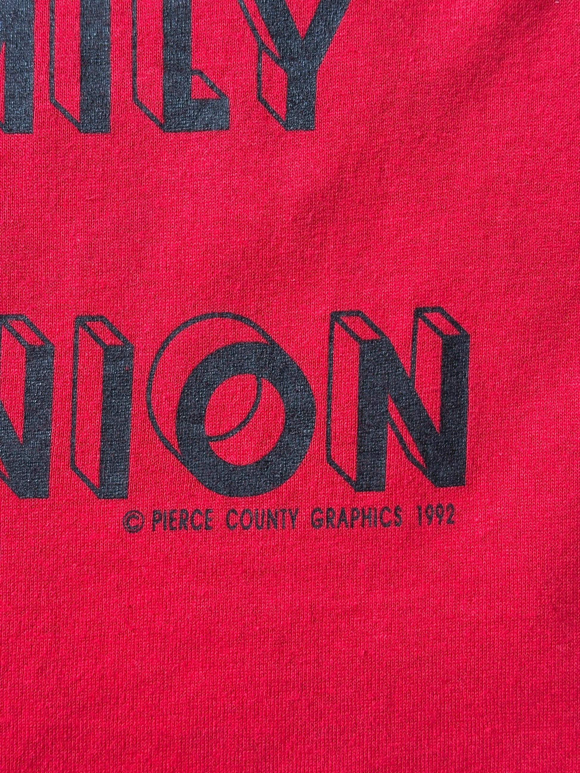Vintage 1992 Anderson Family Reunion t-shirt with bold 90s lettering, size large