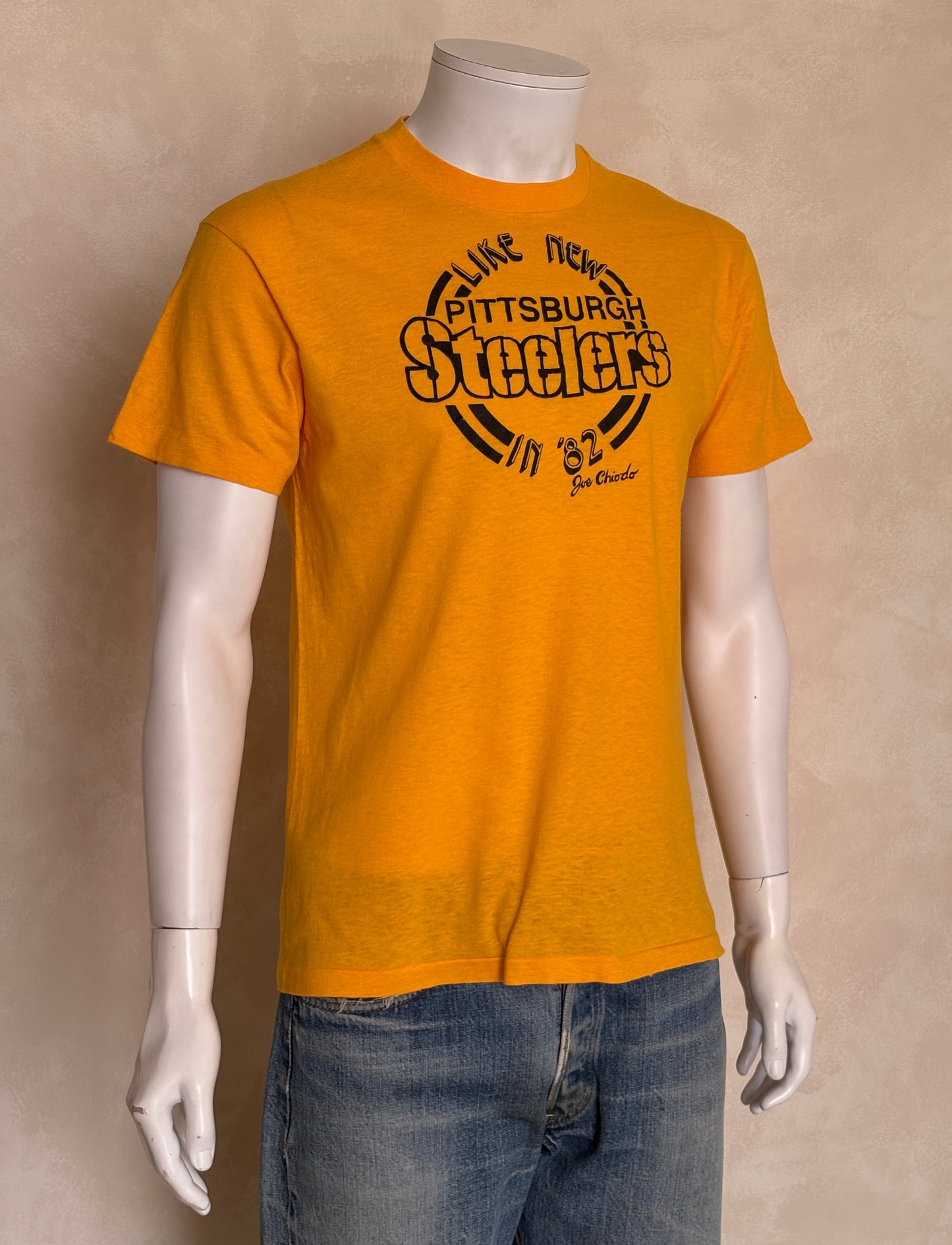 Vintage 1982 Pittsburgh Steelers t-shirt made in USA with classic team logo, size large