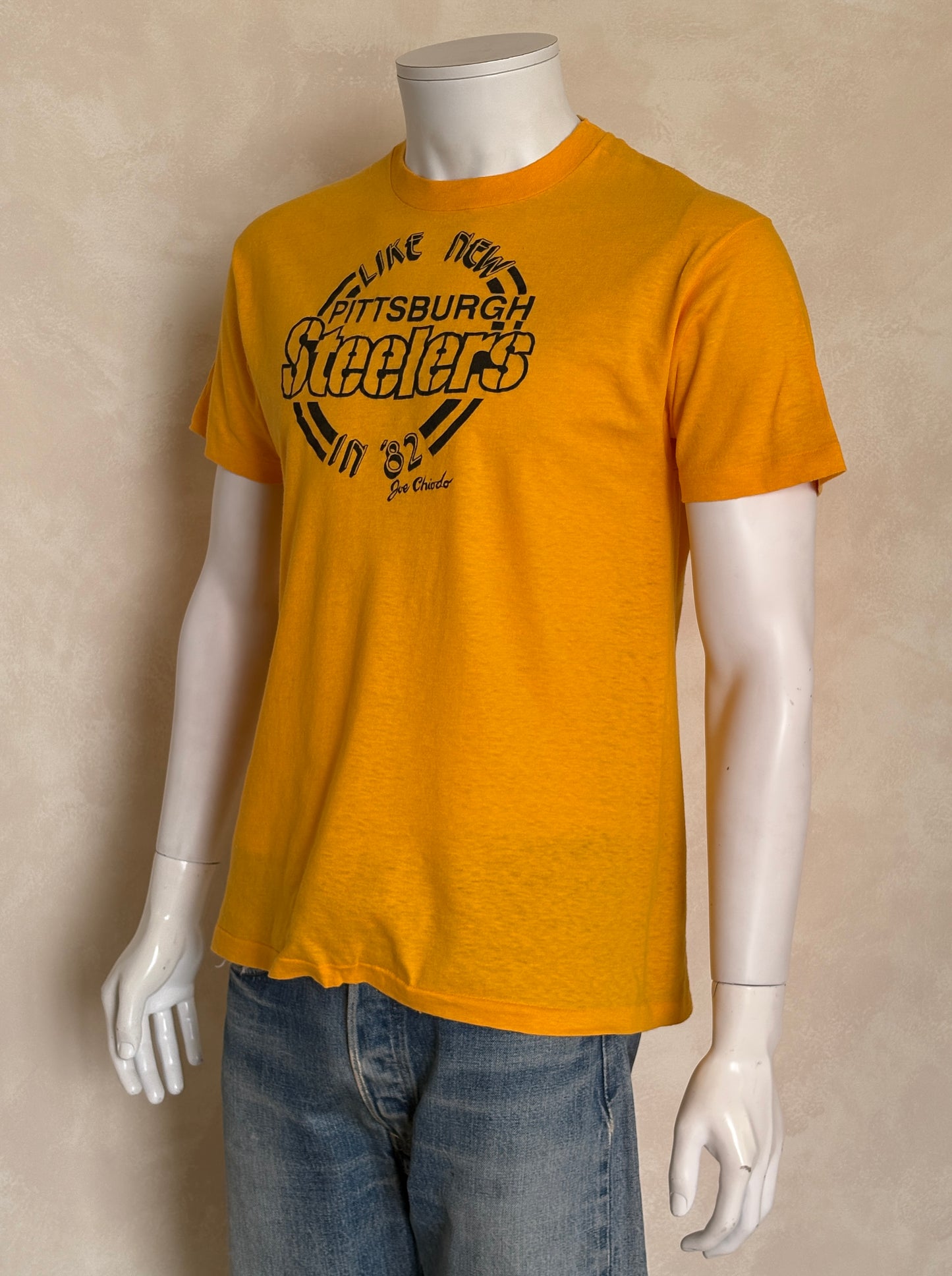 Vintage 1982 Pittsburgh Steelers t-shirt made in USA with classic team logo, size large