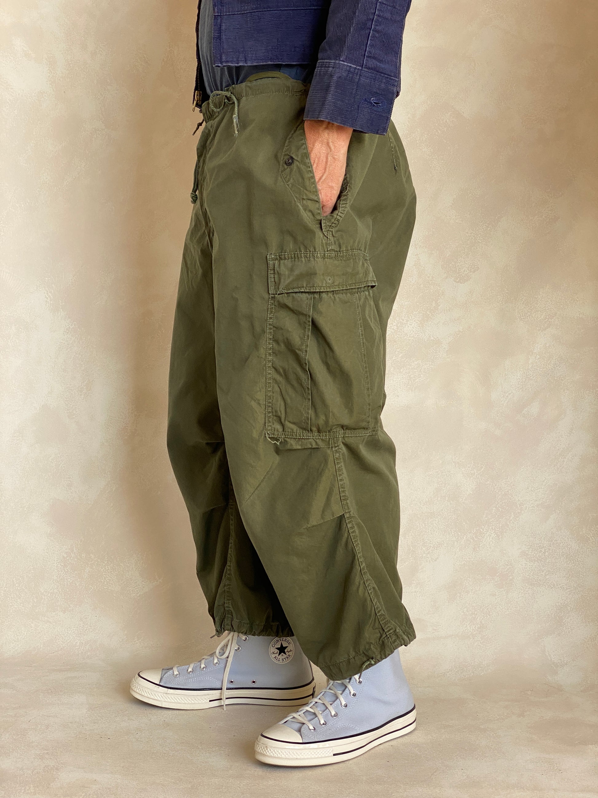 Med Short. Authentic Model 1951 authentic US military arctic shell pants - USA Vintage Bcn