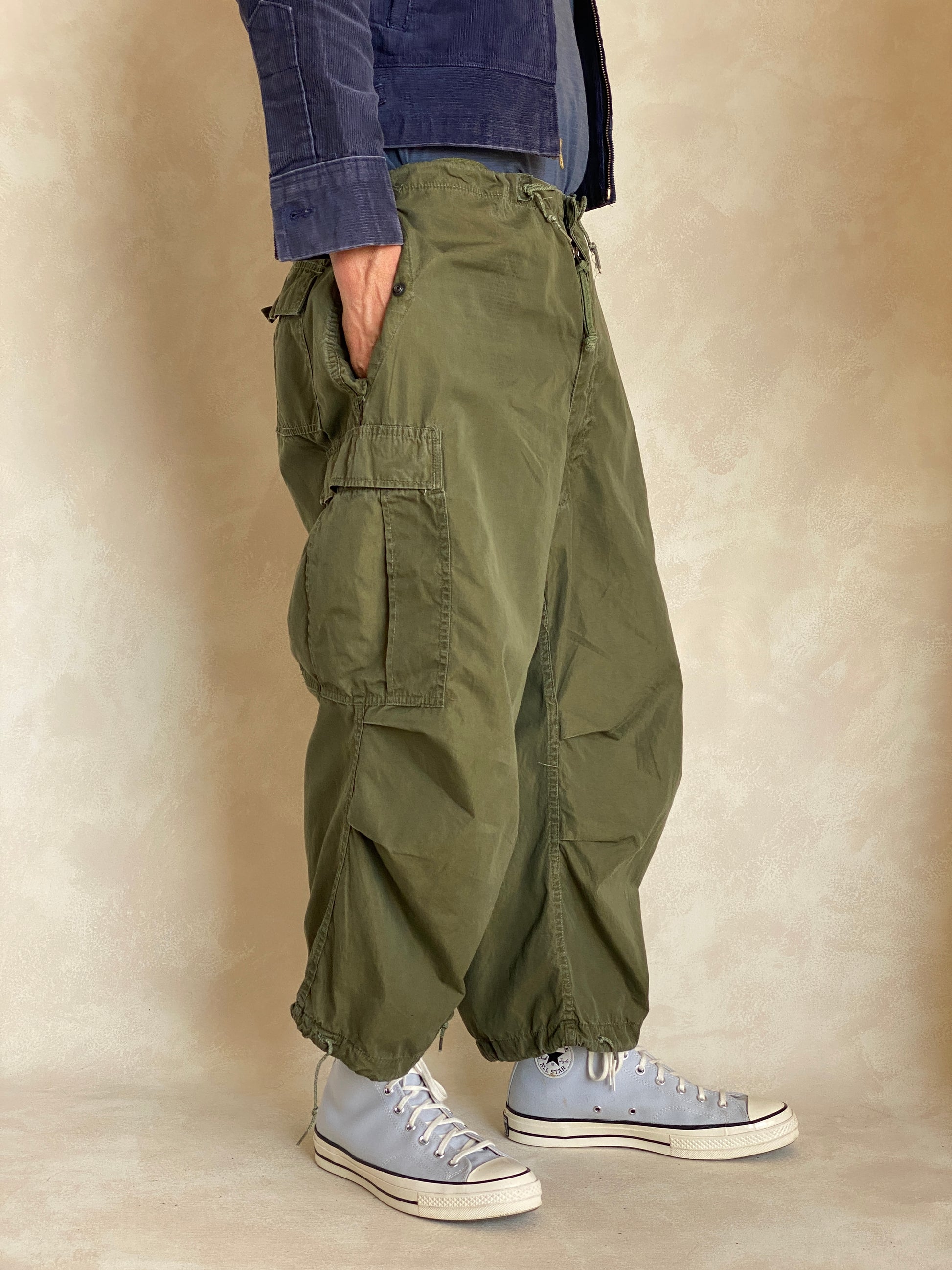 Med Short. Authentic Model 1951 authentic US military arctic shell pants - USA Vintage Bcn