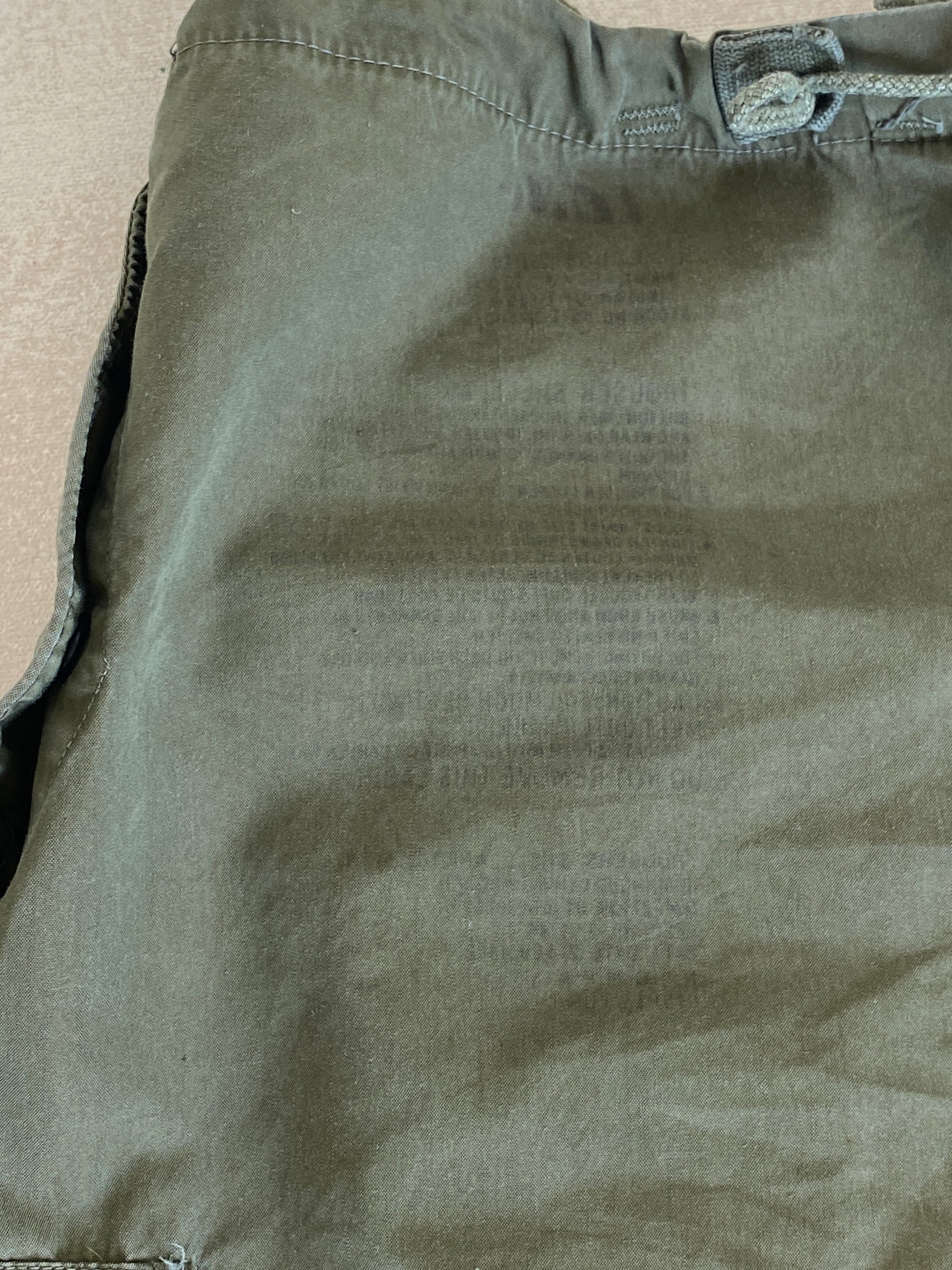 Med Short. Authentic Model 1951 authentic US military arctic shell pants - USA Vintage Bcn