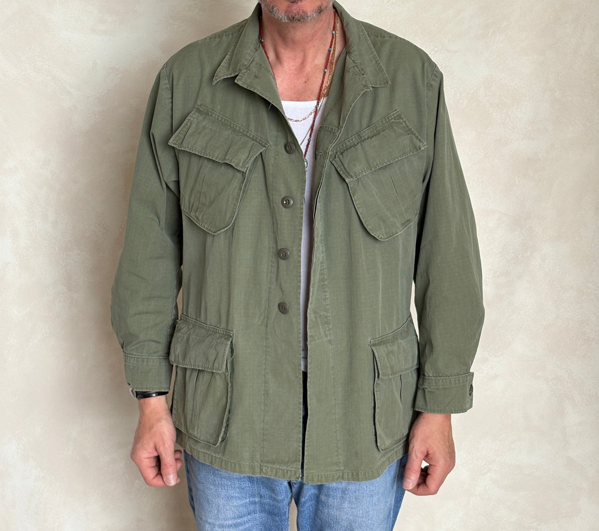 Med Reg. Authentic Third Pattern 1968 US Army Vintage Vietnam jungle jacket.-AJ357 Studio