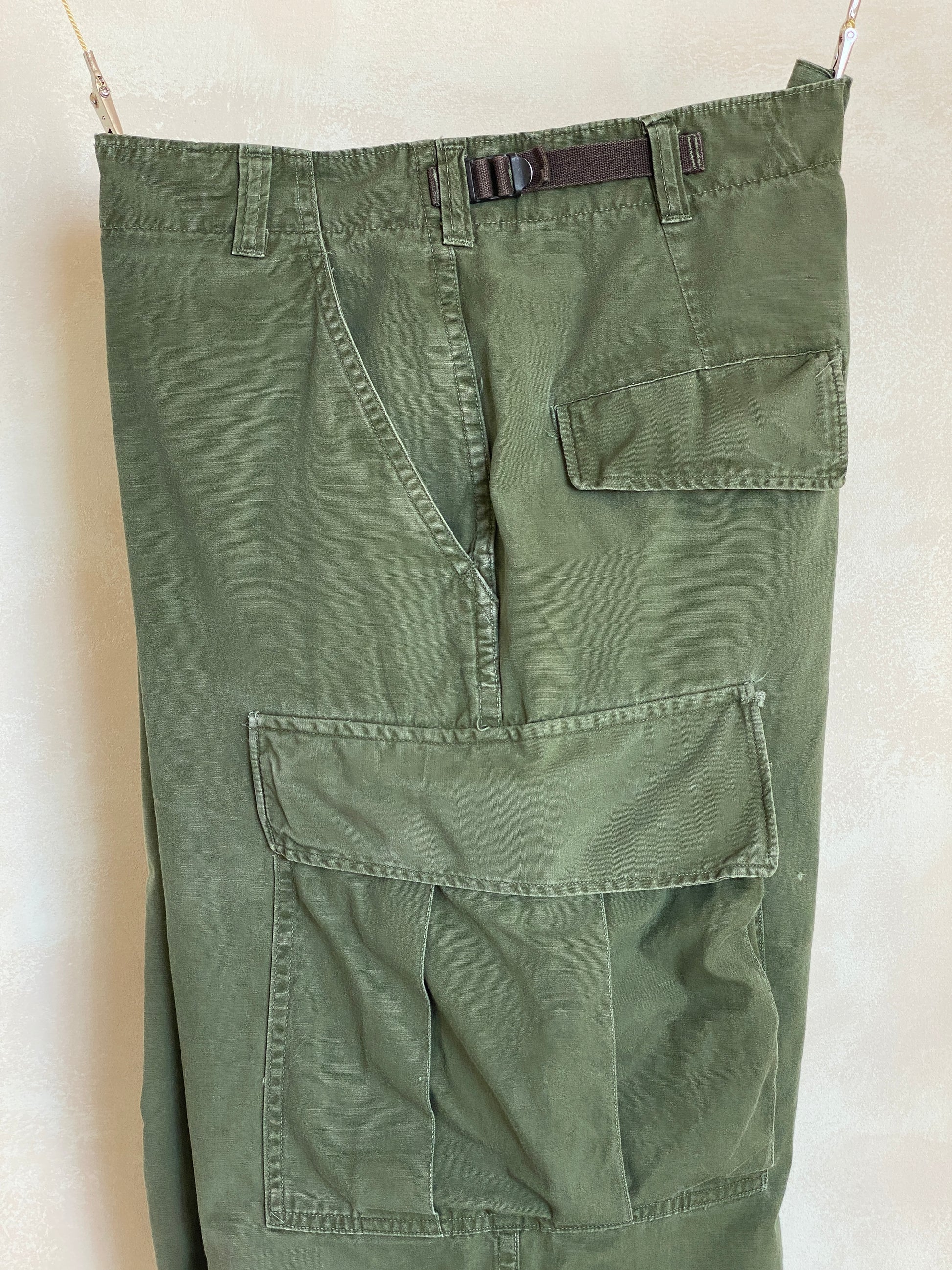 Med Reg. 1967 Authentic poplin US Army Vietnam war era OG-107 jungle pants - USA Vintage Bcn