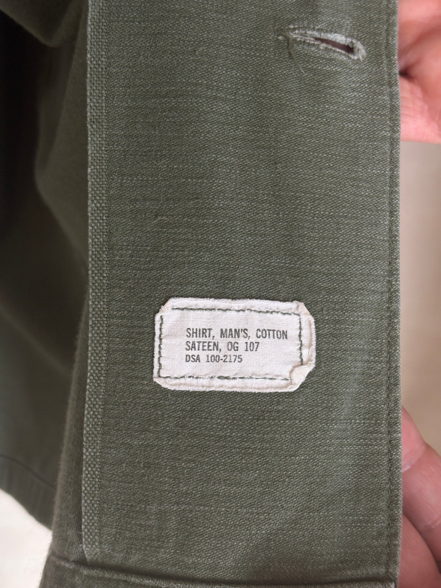 Med. Authentic 1966 Vintage U.S. Air Force OG-107 Utility Shirt